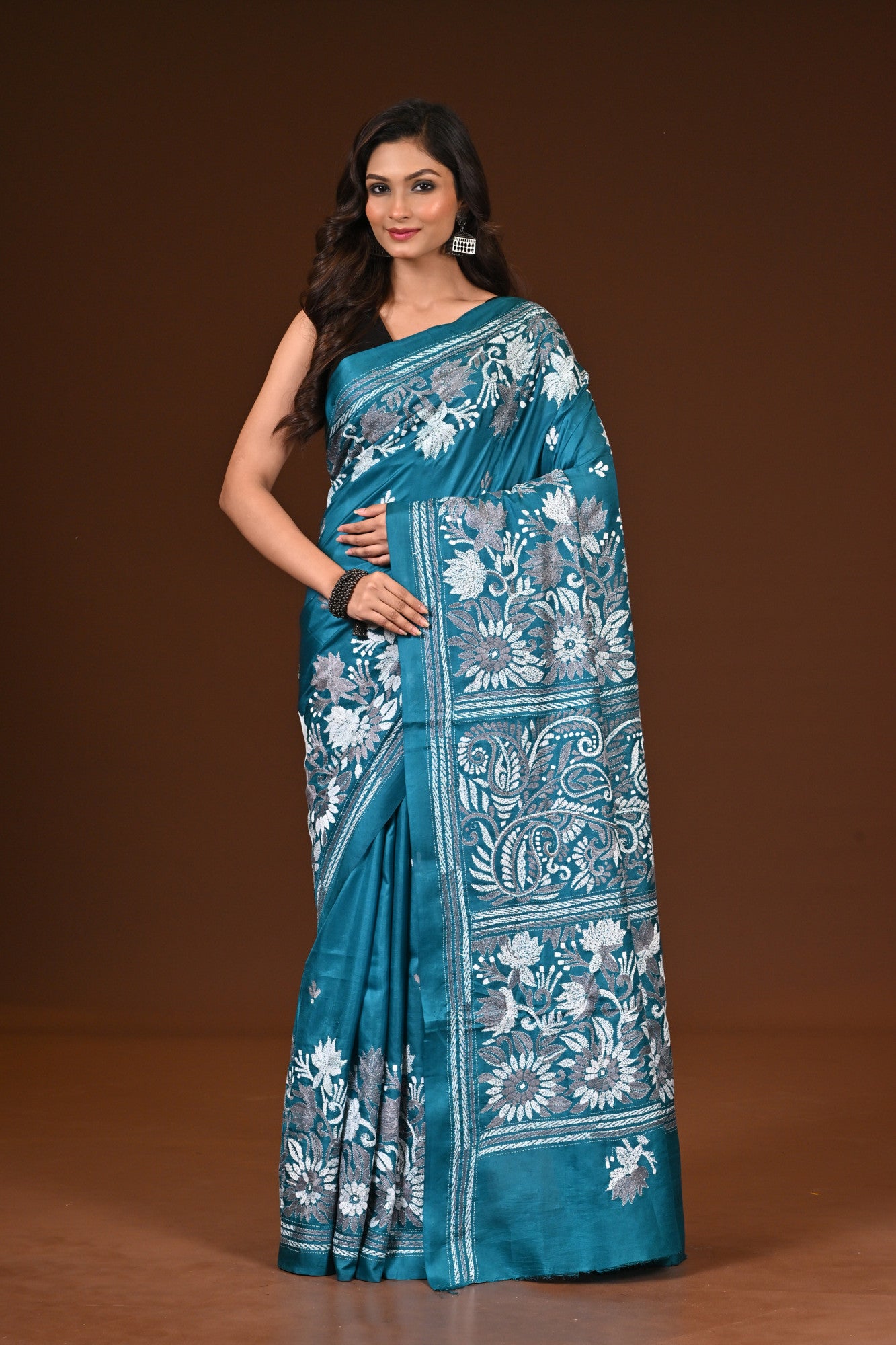 PURE SILK KANTHA SAREE Thumbnail