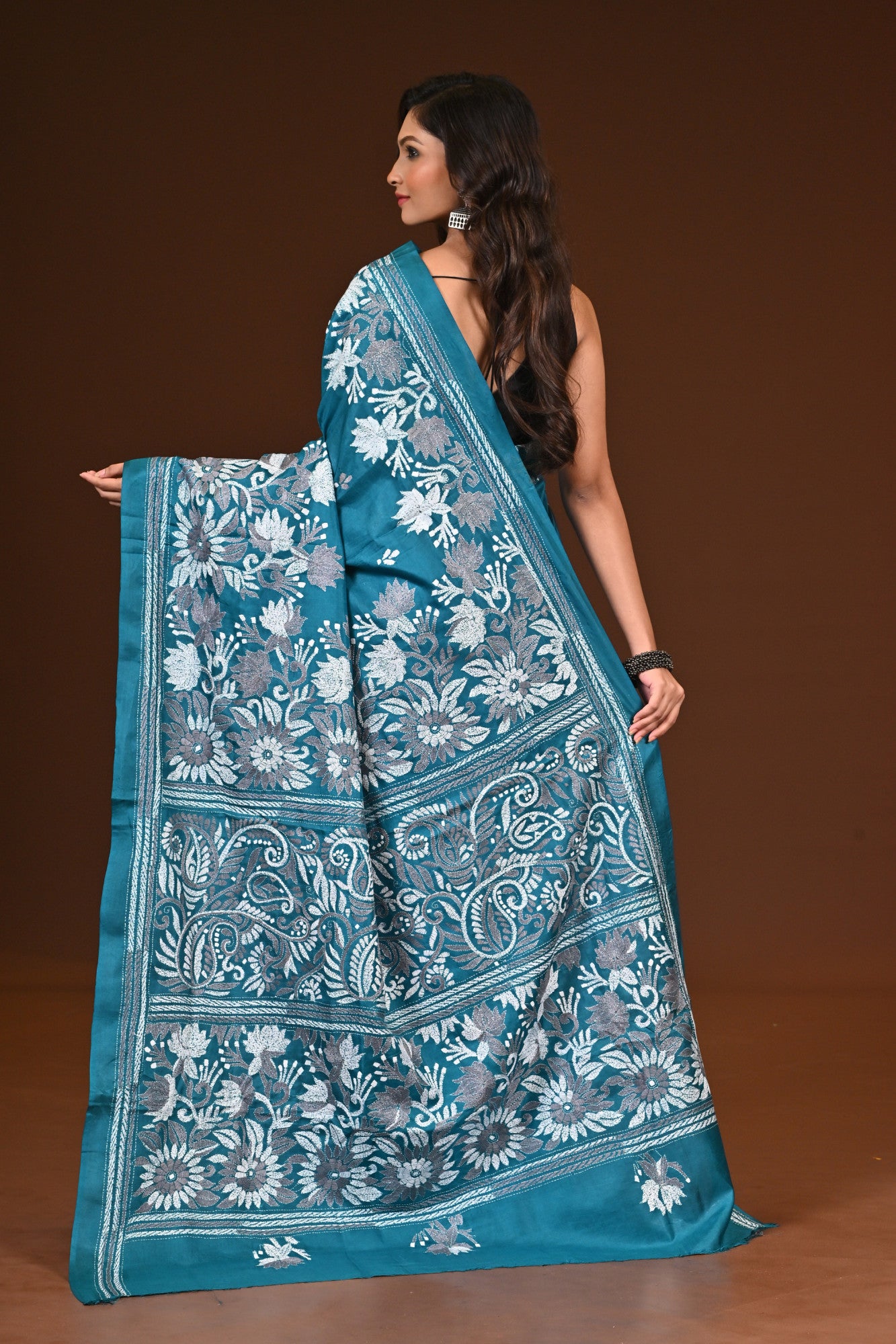 PURE SILK KANTHA SAREE Thumbnail