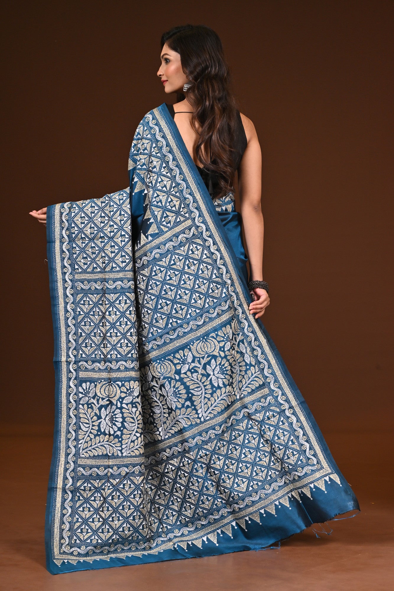 PURE SILK KANTHA SAREE Thumbnail