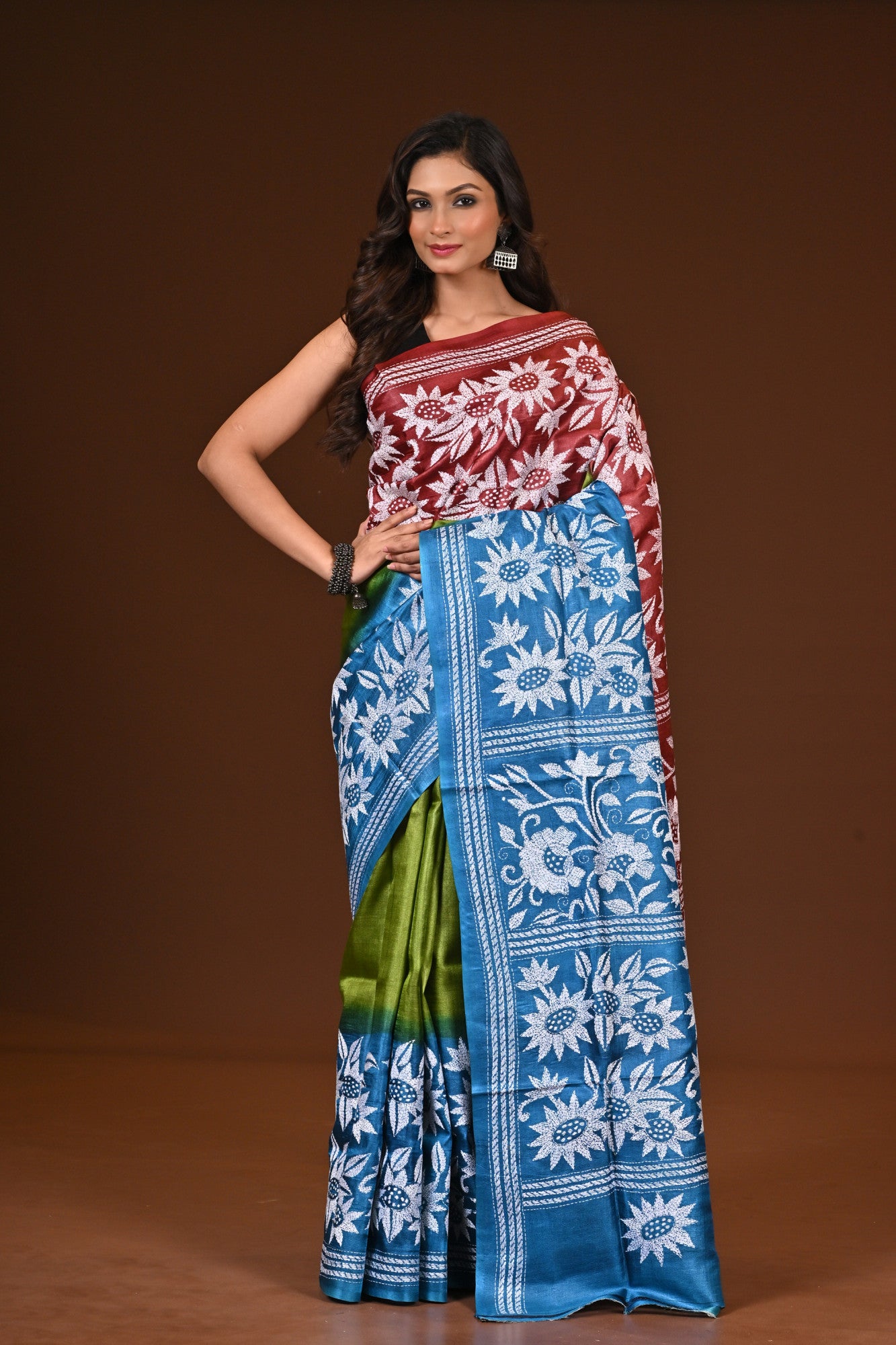 PURE SILK KANTHA SAREE Thumbnail