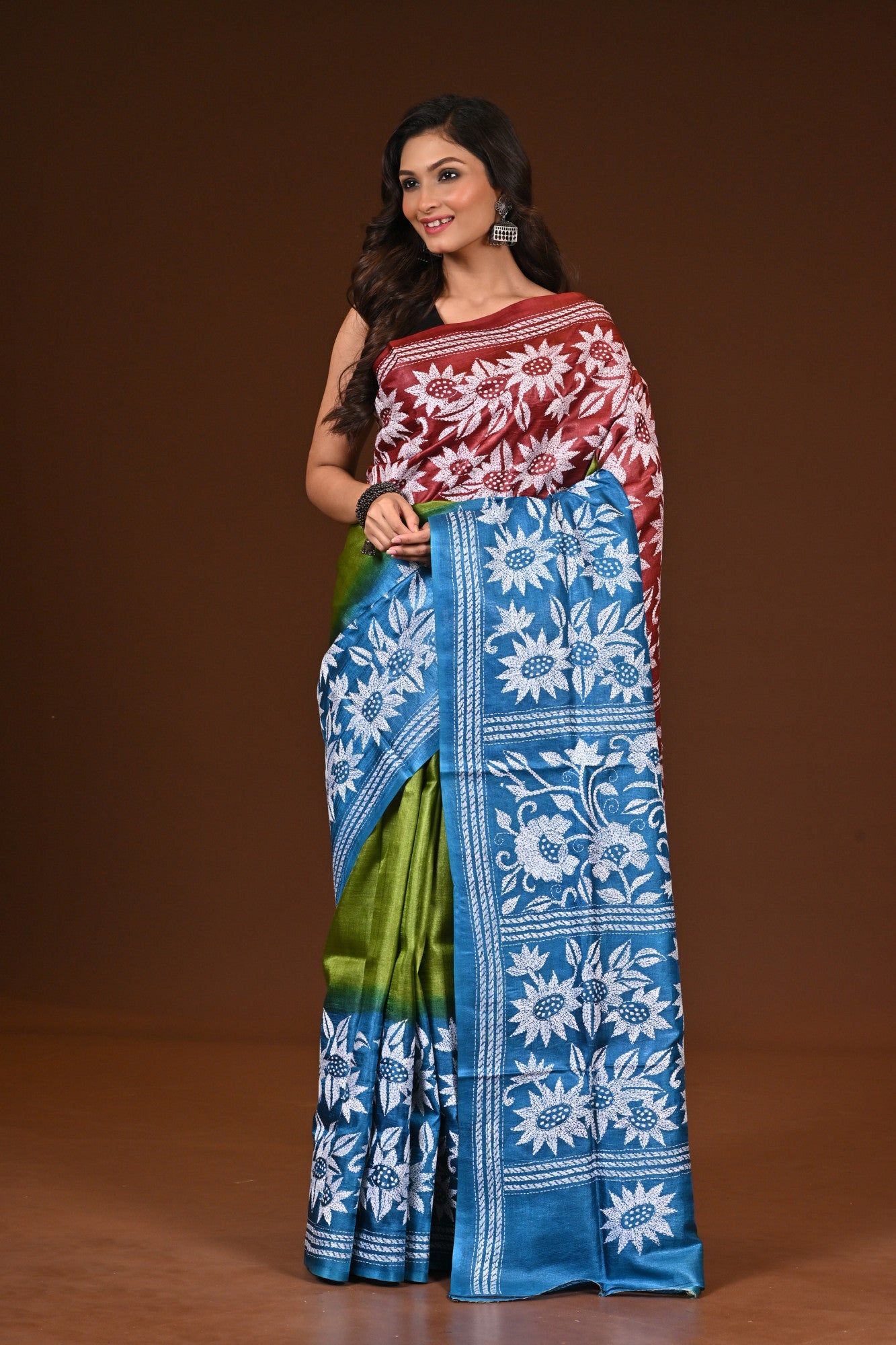 PURE SILK KANTHA SAREE Thumbnail