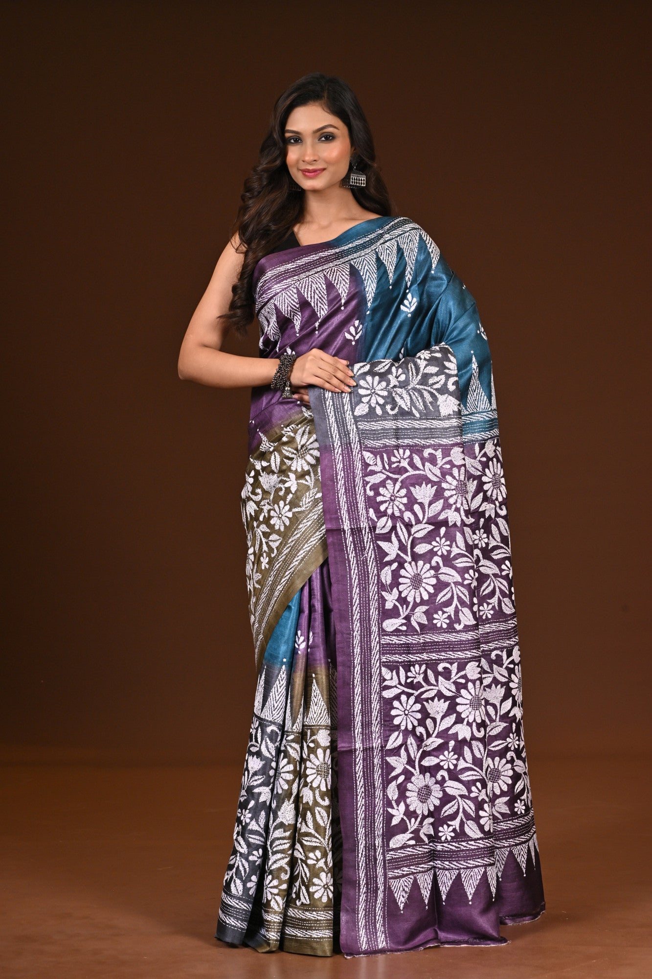 PURE SILK KANTHA SAREE Thumbnail