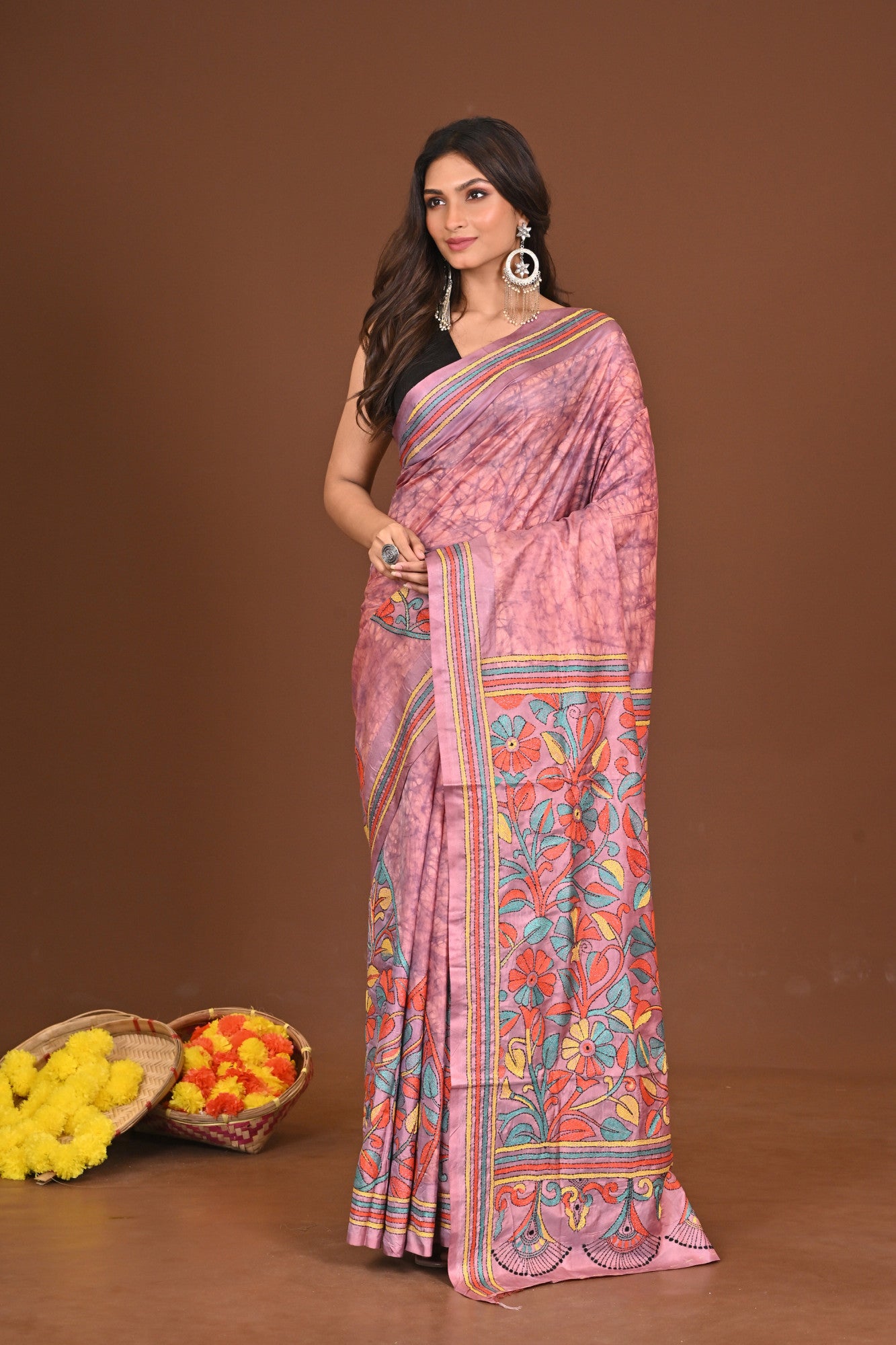 RANGIYEDIYO BLENDED SILK KANTHA SAREE Thumbnail