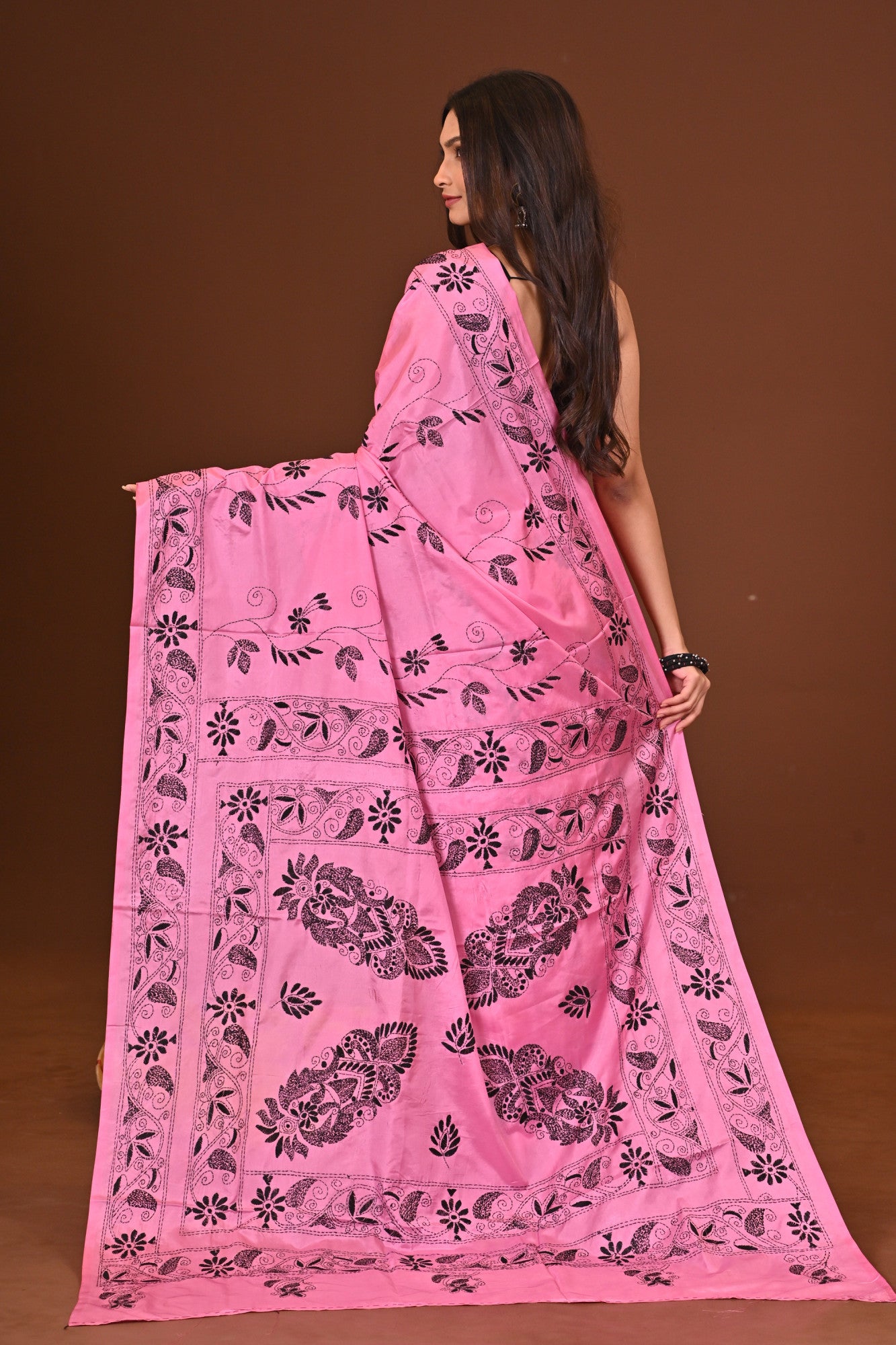 Ruposhi  Blended Silk Kantha Saree Pink Thumbnail