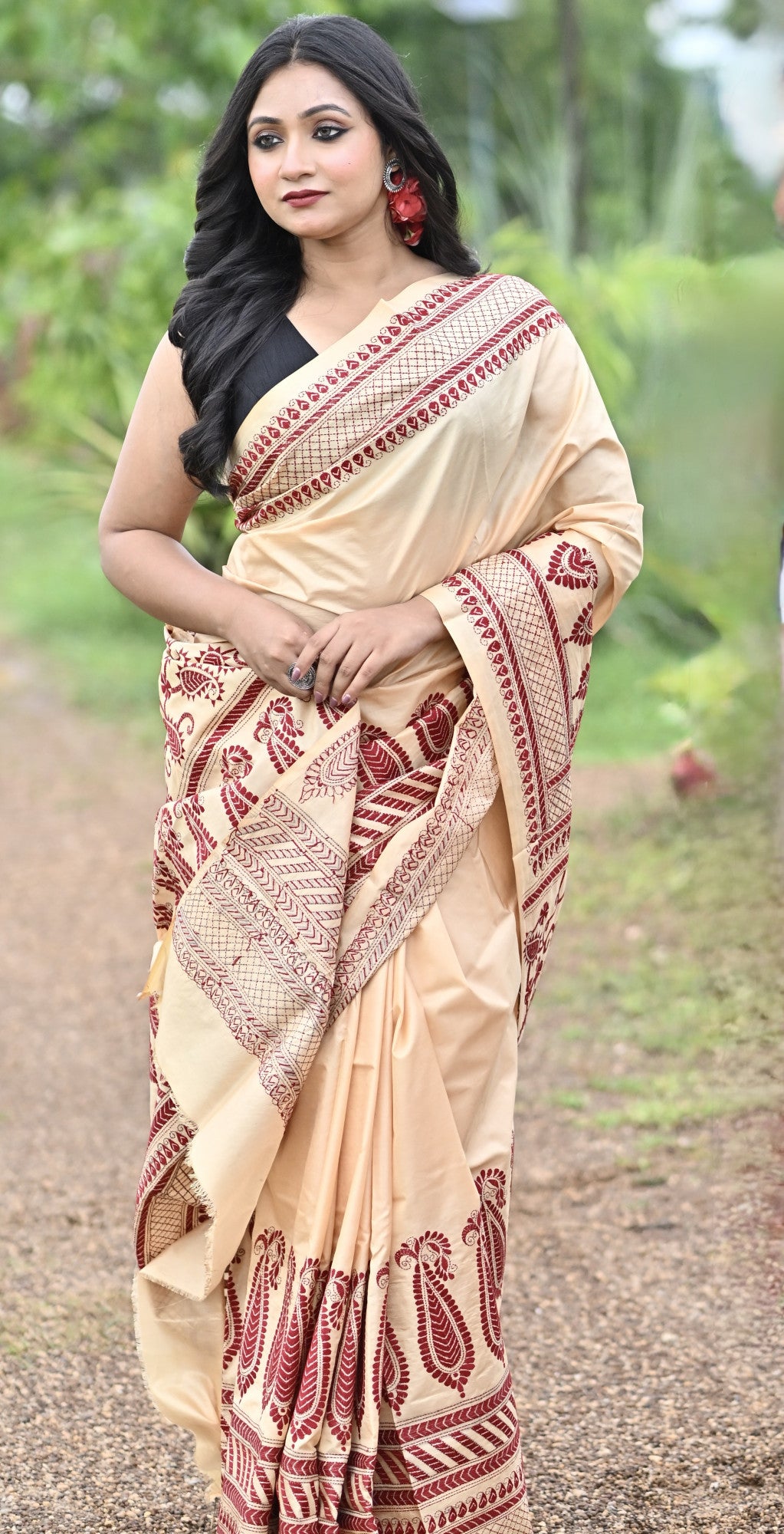 SARVESHWARI BISHNUPURI SILK KANTHA SAREE Thumbnail