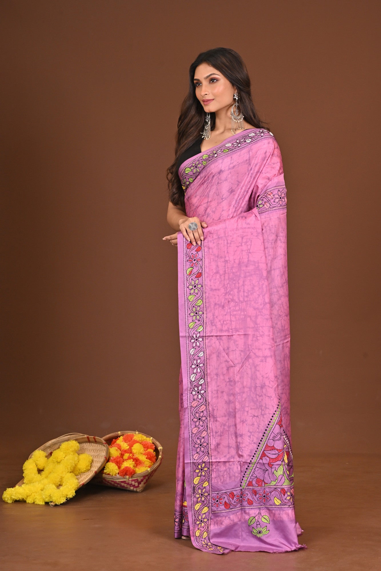 SHARODIYASROT BLENDED SILK KANTHA SAREE Thumbnail