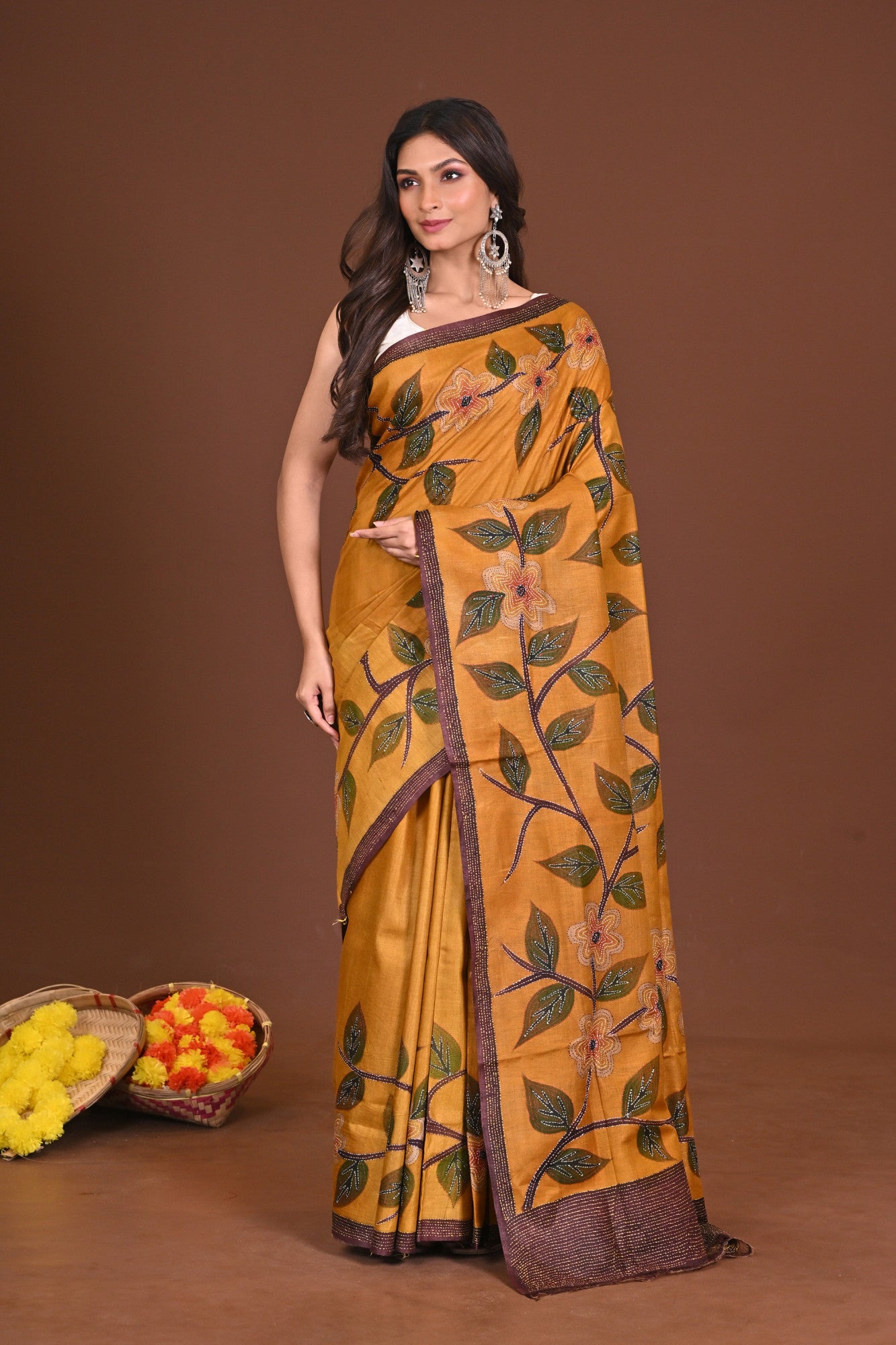 SHONARSHARAD GACHI SILK KANTHA SAREE Thumbnail