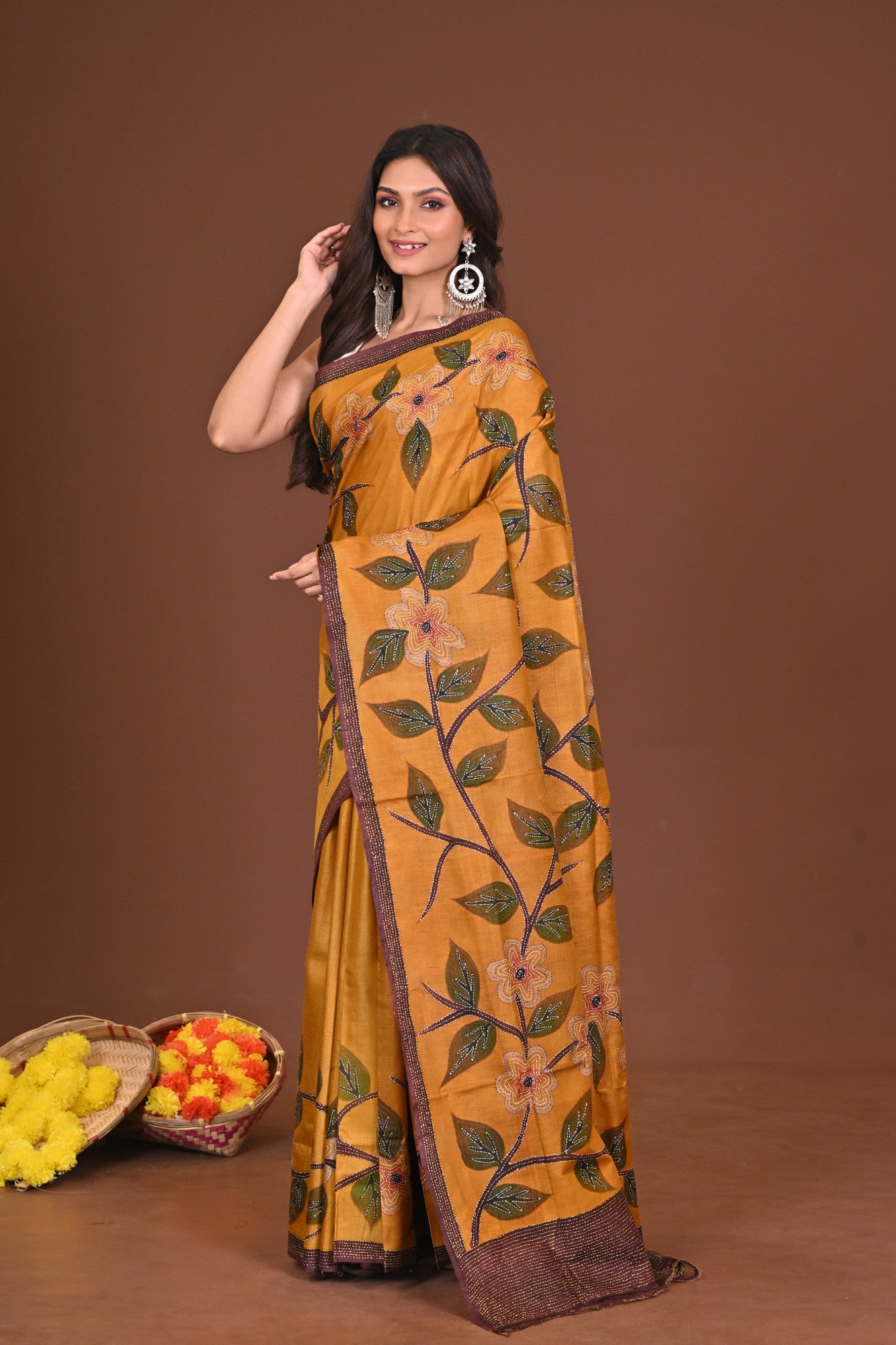 SHONARSHARAD GACHI SILK KANTHA SAREE Thumbnail