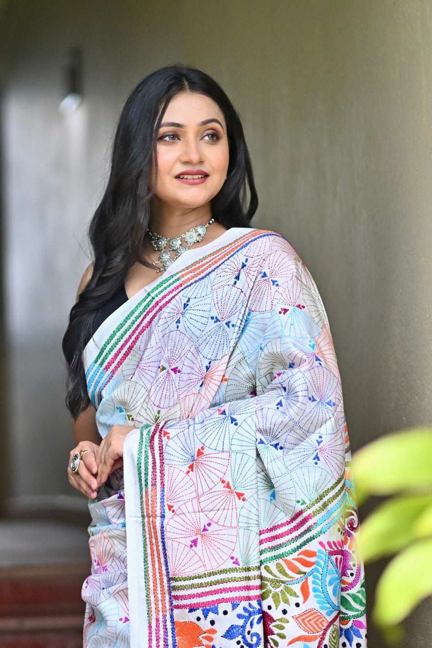 SHUMBHANASHINI  BLENDED SILK KANTHA SAREE Thumbnail