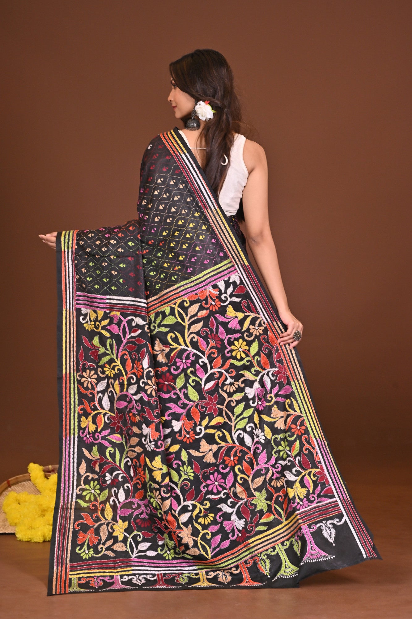 SHYAMALIMA BLENDED SILK KANTHA SAREE Thumbnail