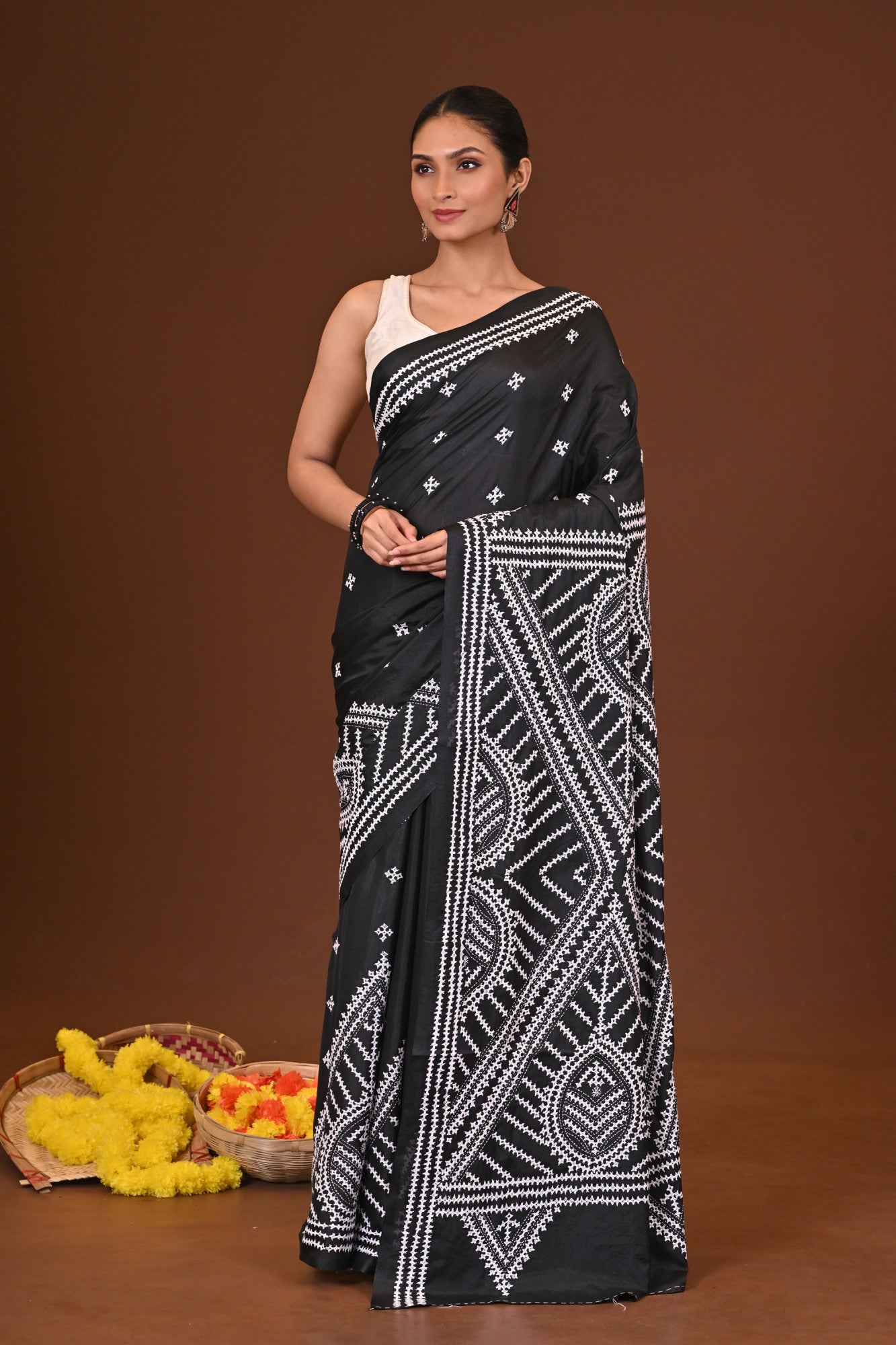 SHYAMASOBHA BLENDED SILK KANTHA SAREE Thumbnail