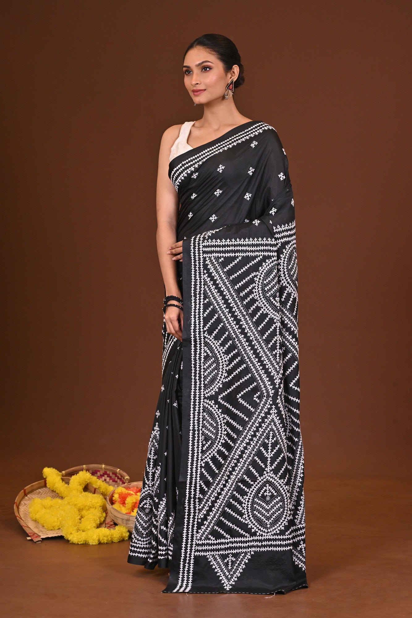 SHYAMASOBHA BLENDED SILK KANTHA SAREE Thumbnail