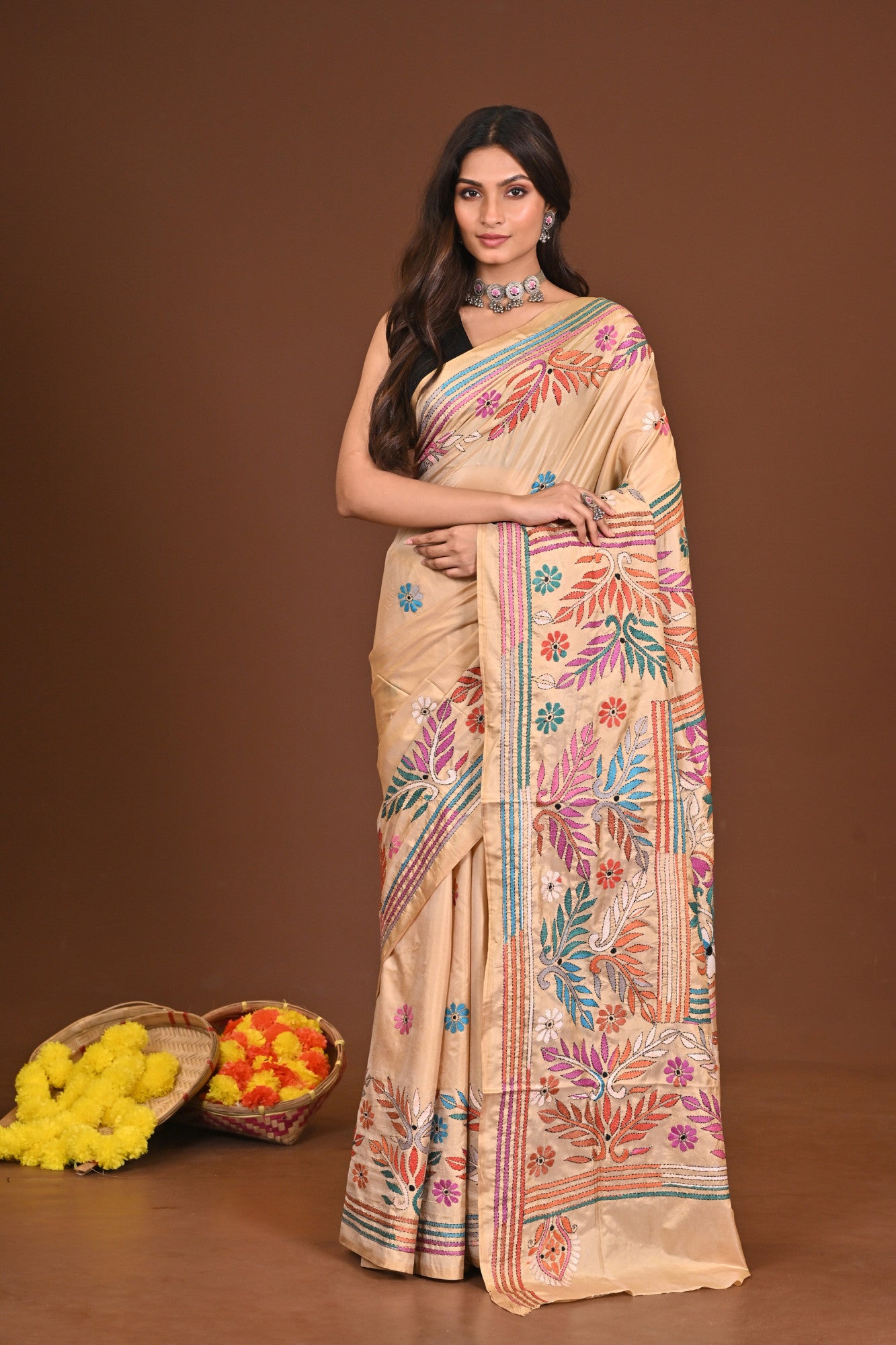 SIDDHIDHATRI BLENDED SILK KANTHA SAREE Thumbnail