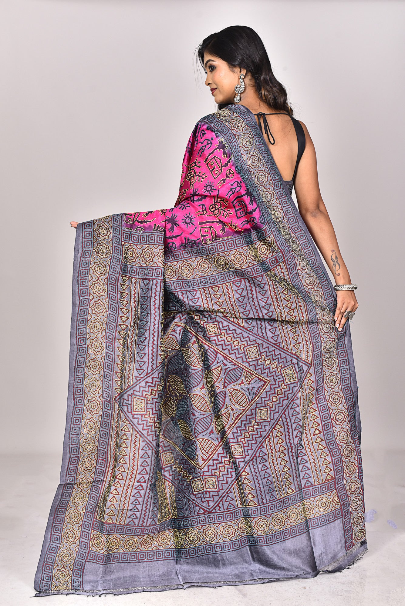 KHADI KANTHA SAREE Thumbnail