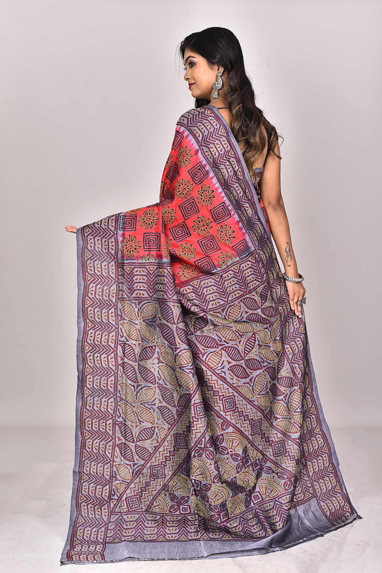 SILK KANTHA BLOCK SAREE Thumbnail