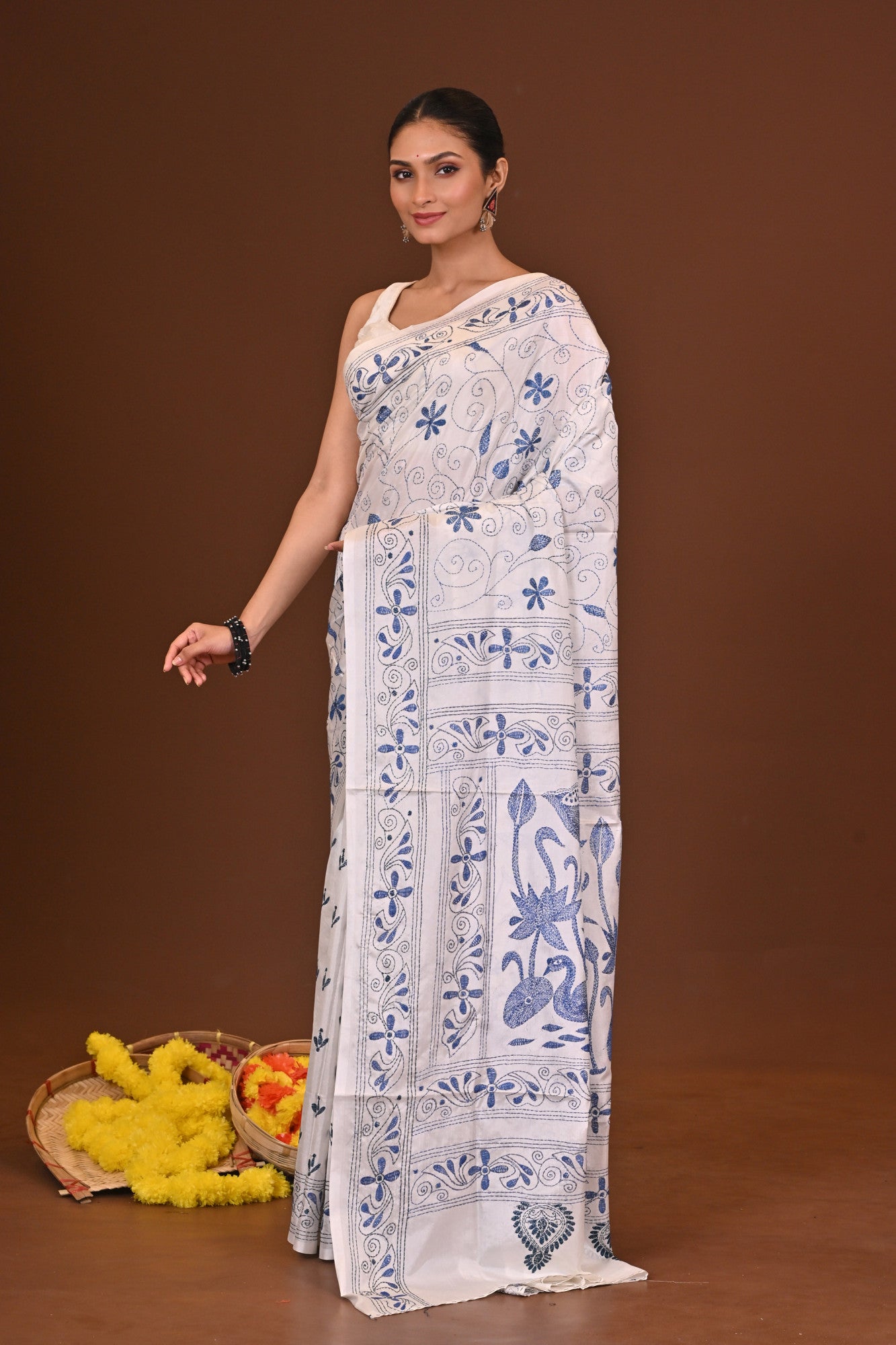 SOUDAMINI BLENDED SILK KANTHA SAREE Thumbnail