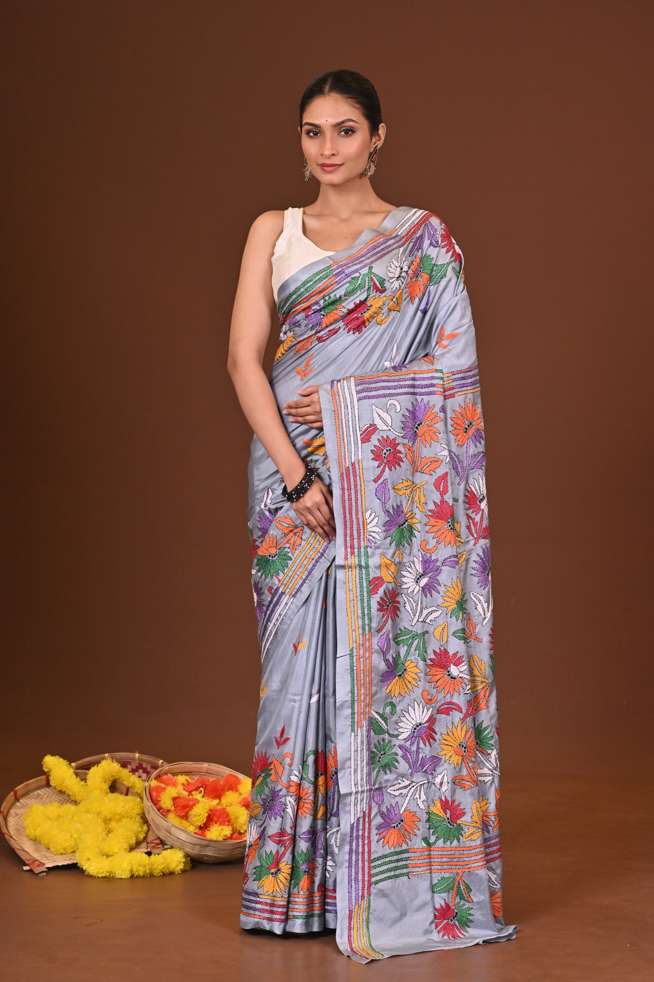 SUBHRANGI BLENDED SILK KANTHA SAREE Thumbnail