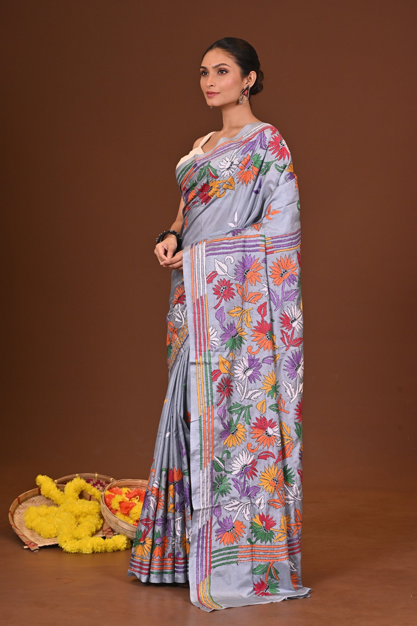 SUBHRANGI BLENDED SILK KANTHA SAREE Thumbnail