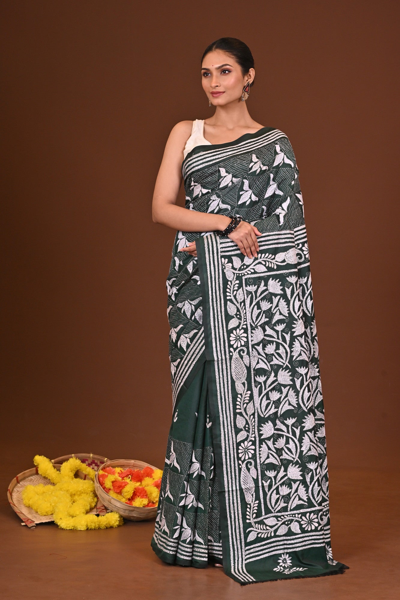 TOPOBANI BLENDED SILK KANTHA SAREE Thumbnail