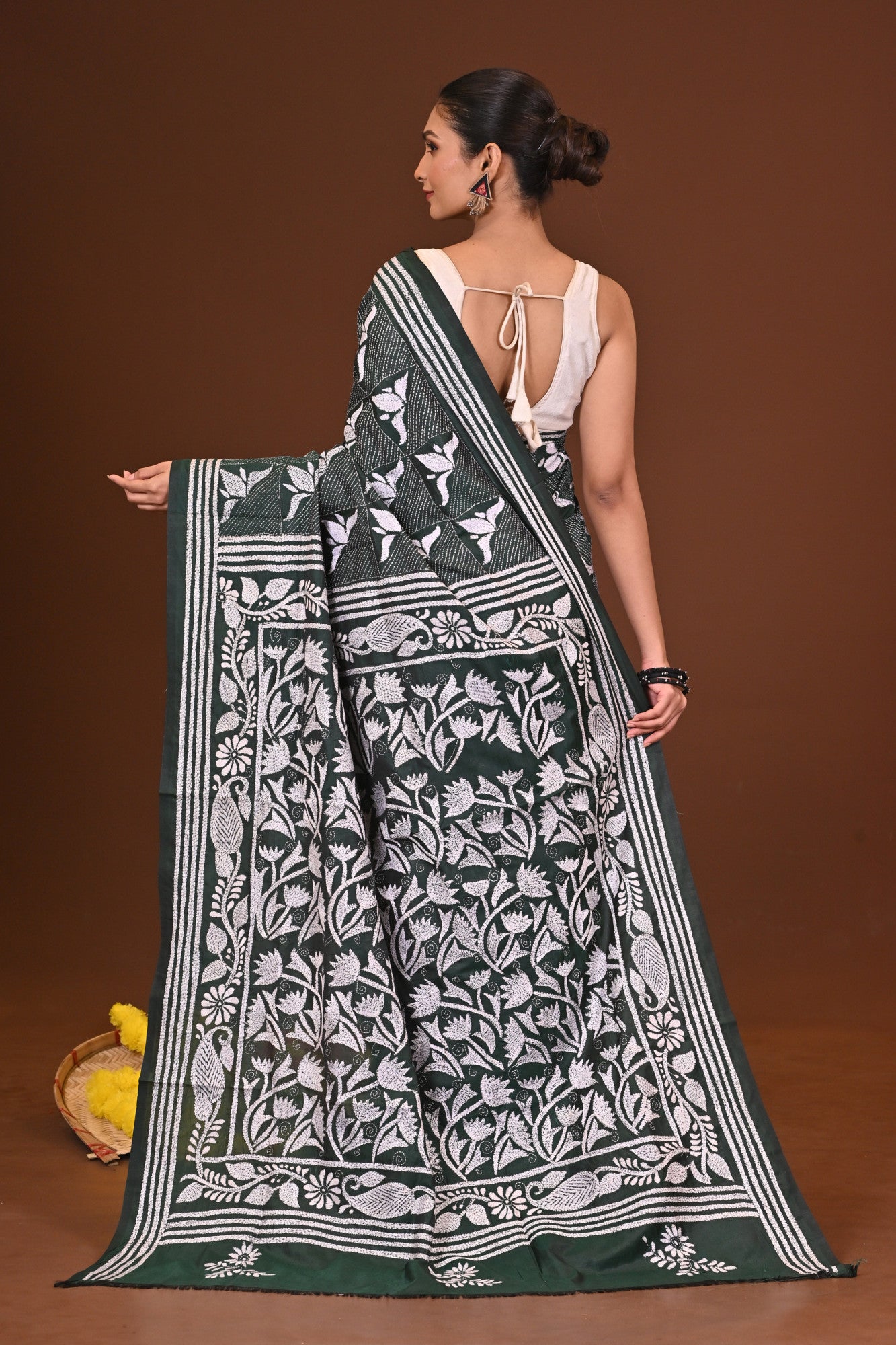TOPOBANI BLENDED SILK KANTHA SAREE Thumbnail