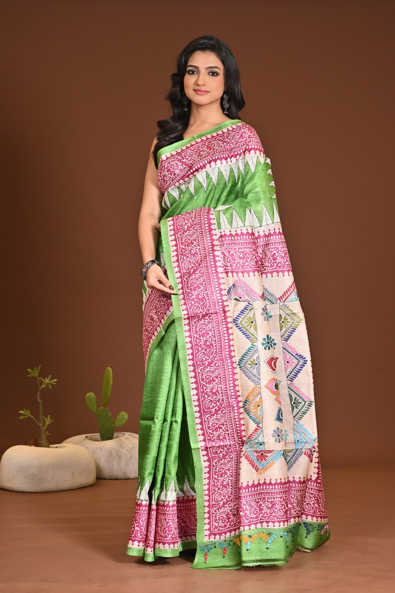 TOSSOR DAI BLOCK KANTHA SAREE Thumbnail