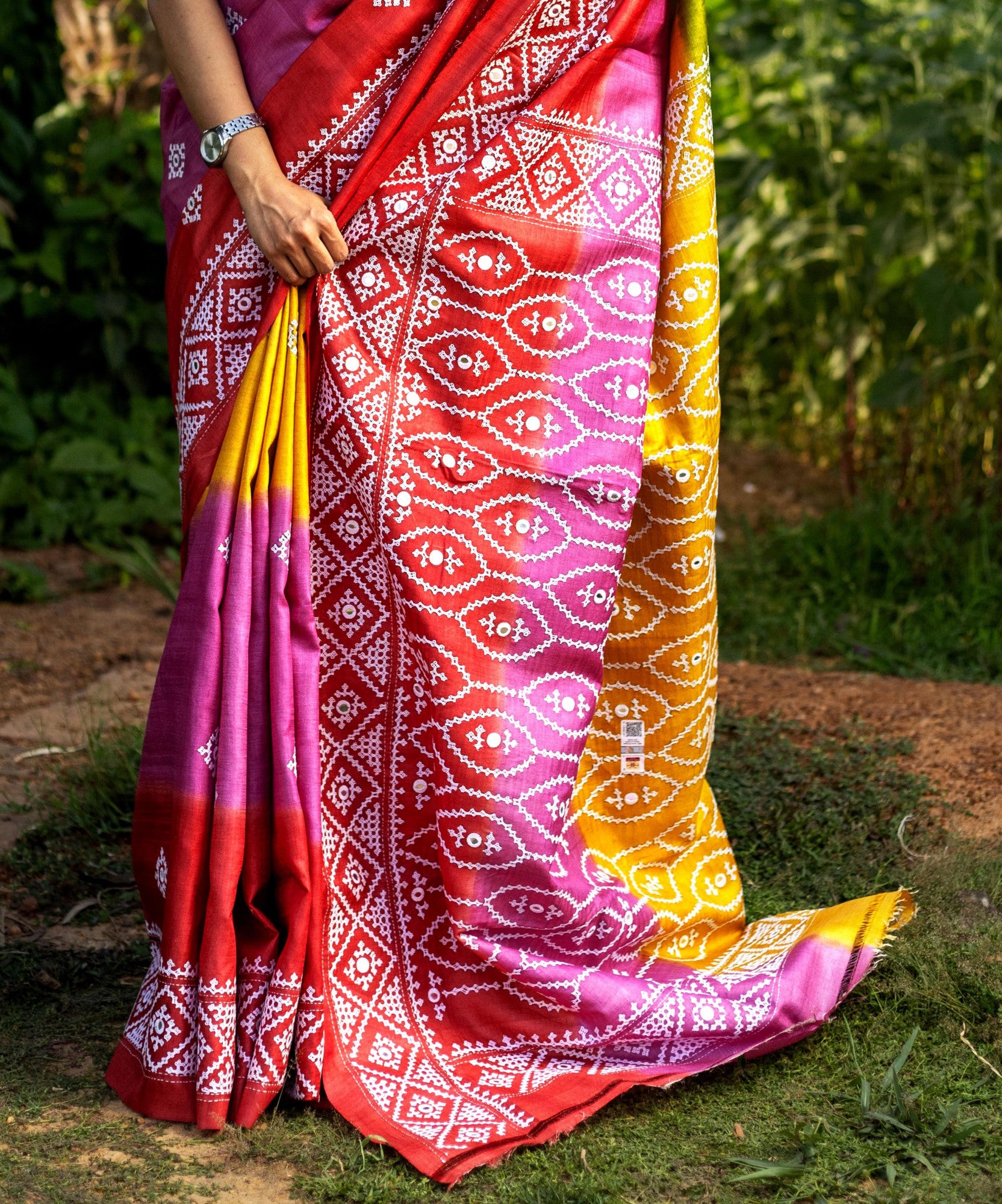 Tussar Dye Gujrati Stitch Kantha Saree Thumbnail