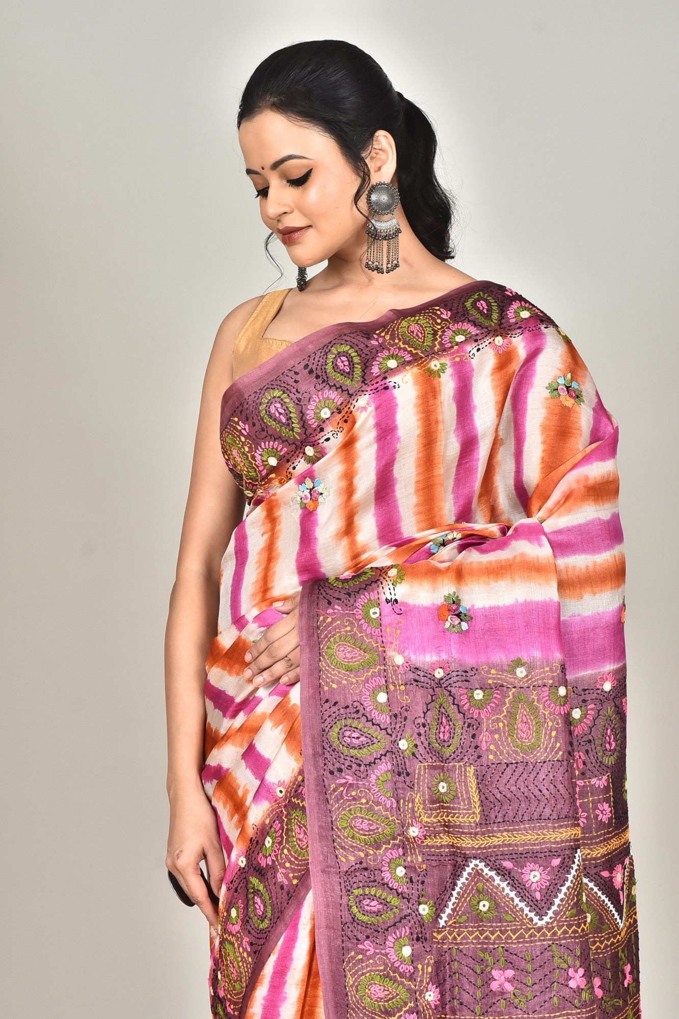 Tussar Dye Lambani Silk Kantha Saree Multicolor Thumbnail