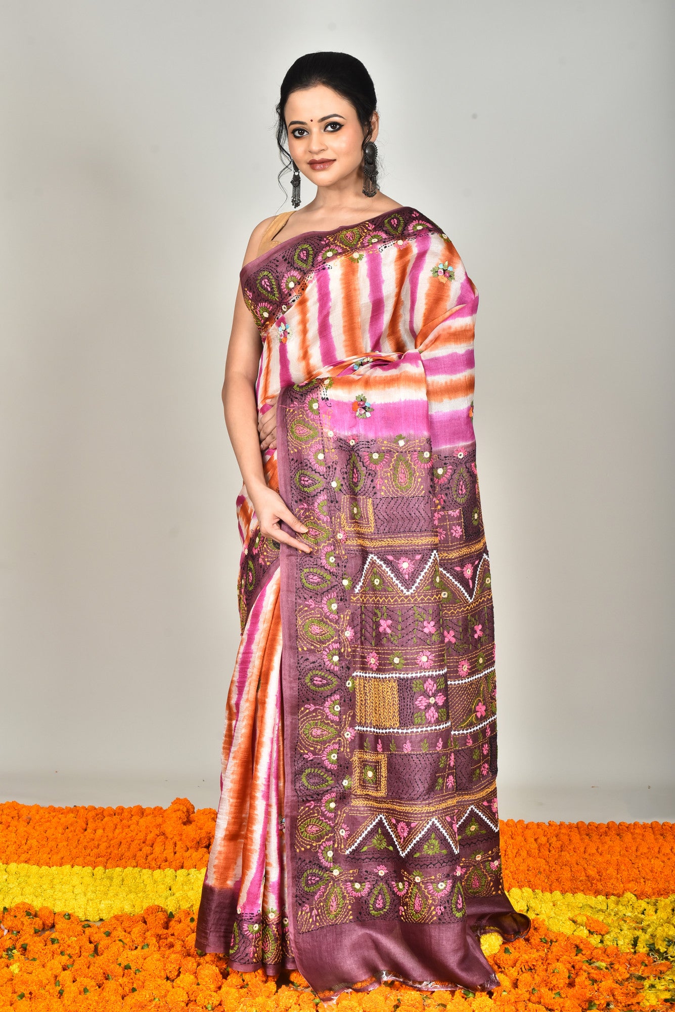 Tussar Dye Lambani Silk Kantha Saree Multicolor Thumbnail