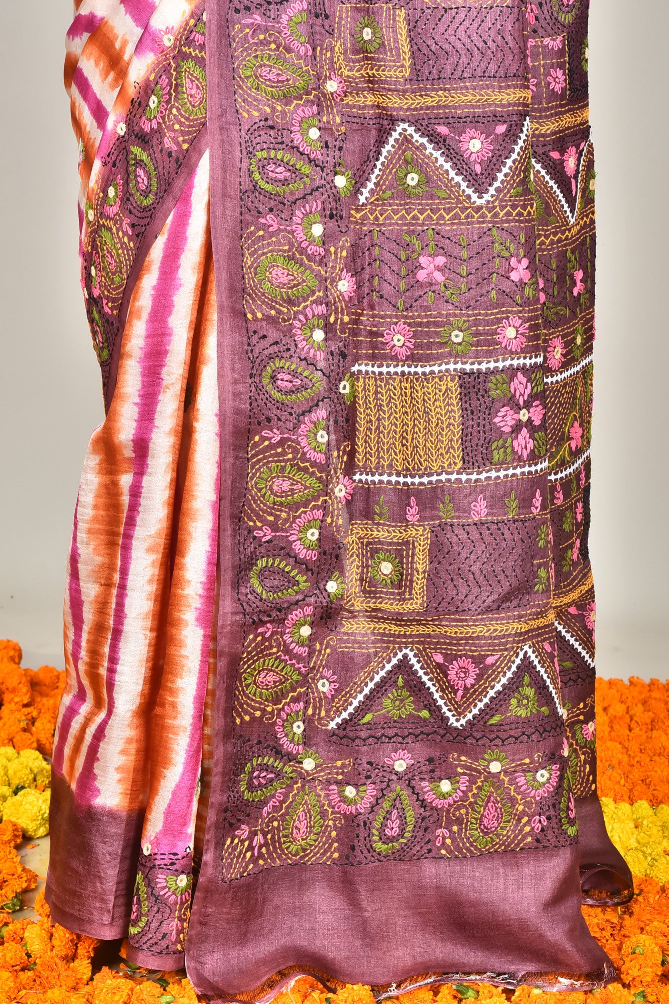 Tussar Dye Lambani Silk Kantha Saree Multicolor Thumbnail
