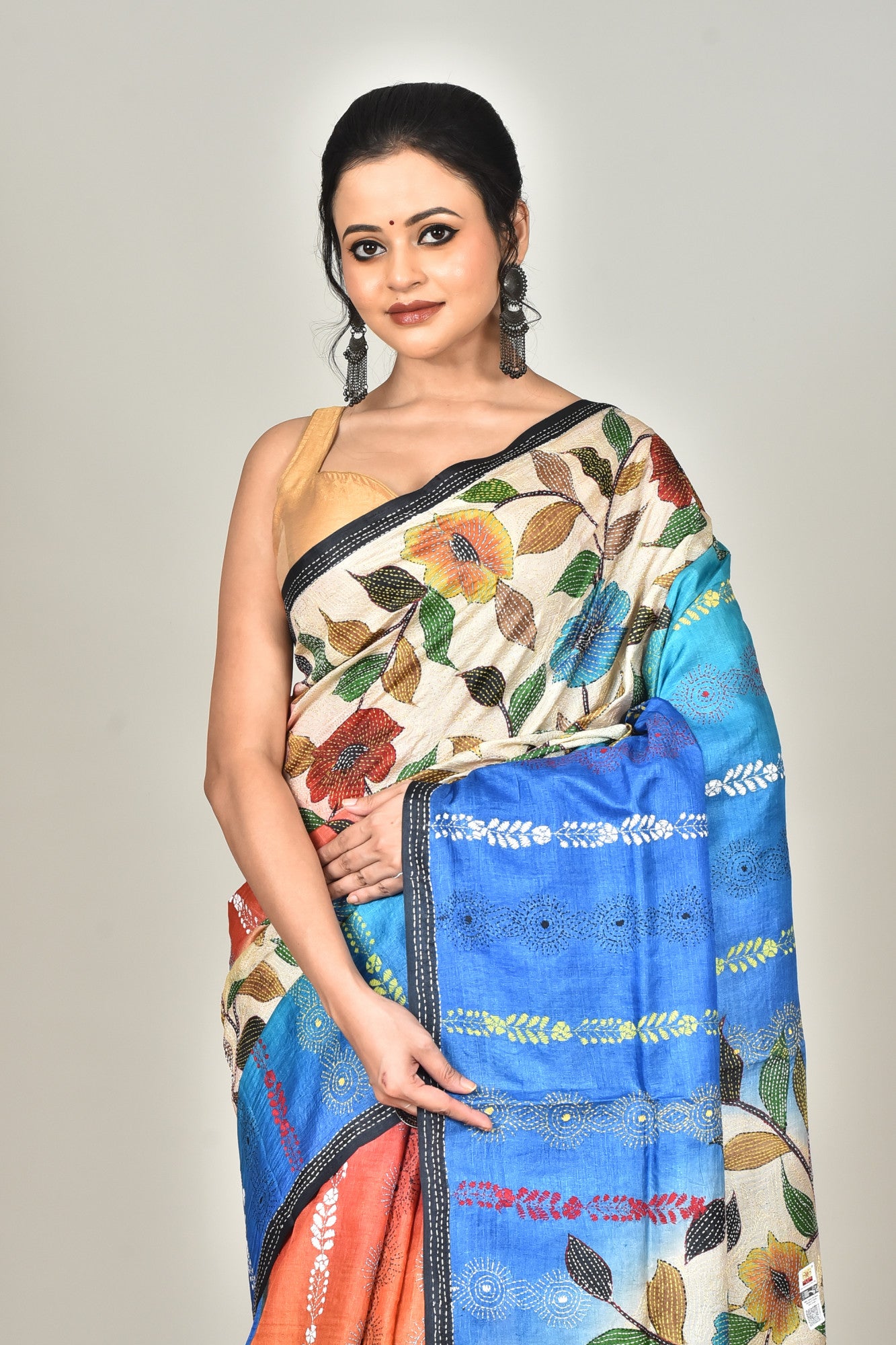 Tussar Hand Print Kantha Stitch Saree Multicolor Thumbnail