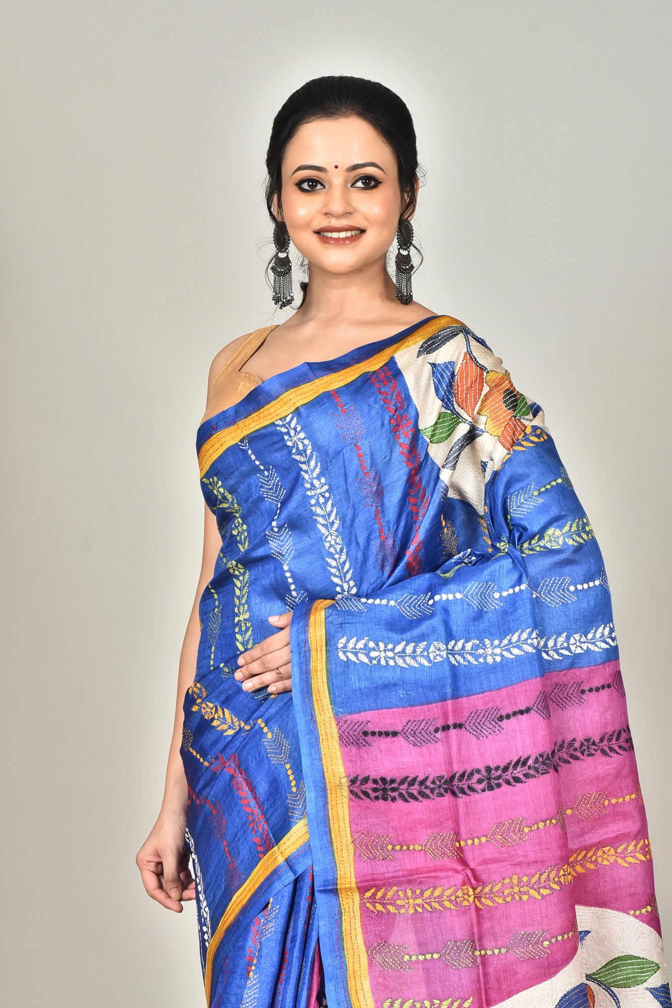 Tussar Hand Print Kantha Stitch Saree Multicolor Thumbnail