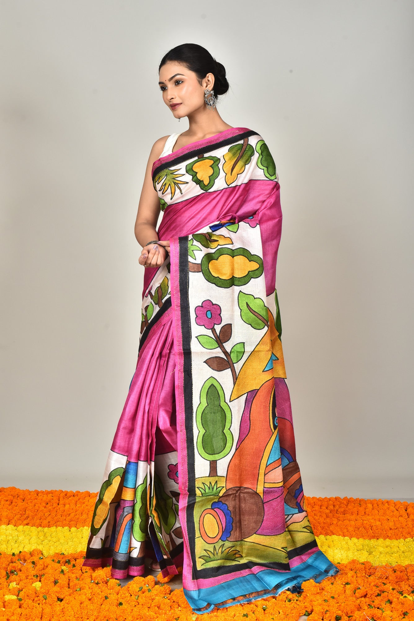 TUSSAR HANDPRINT SAREE Thumbnail