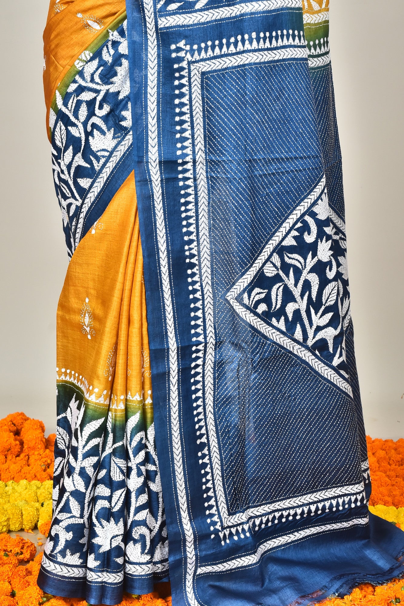 TUSSAR SILK DIY KANTHA SAREE Thumbnail