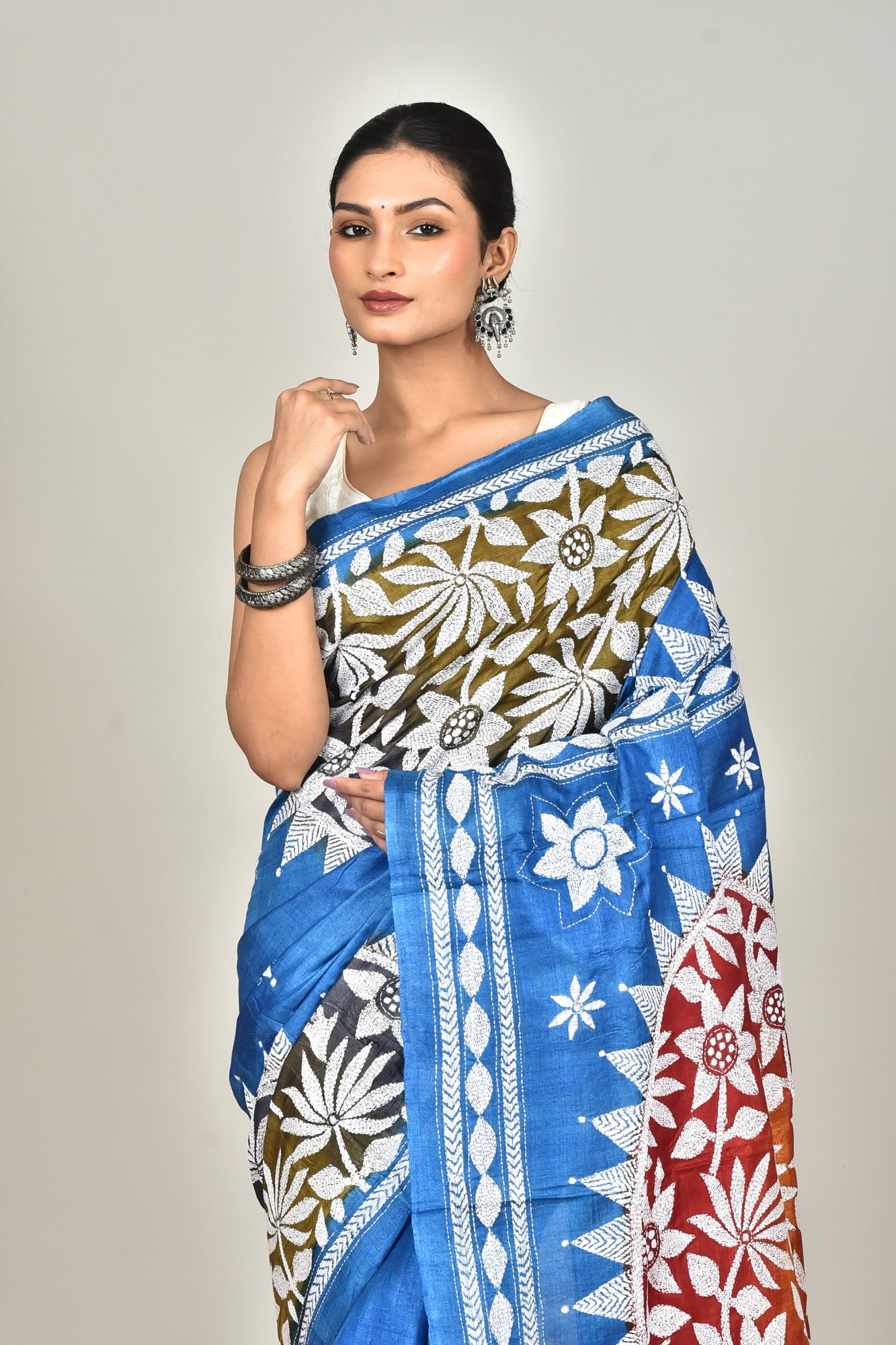 TUSSAR SILK DIY KANTHA SAREE Thumbnail