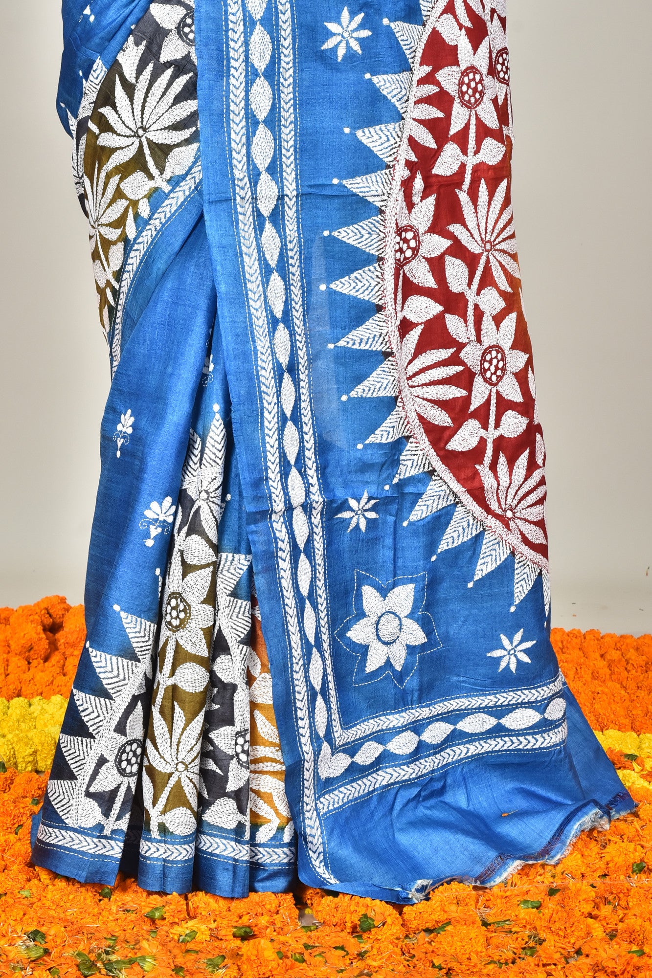 TUSSAR SILK DIY KANTHA SAREE Thumbnail