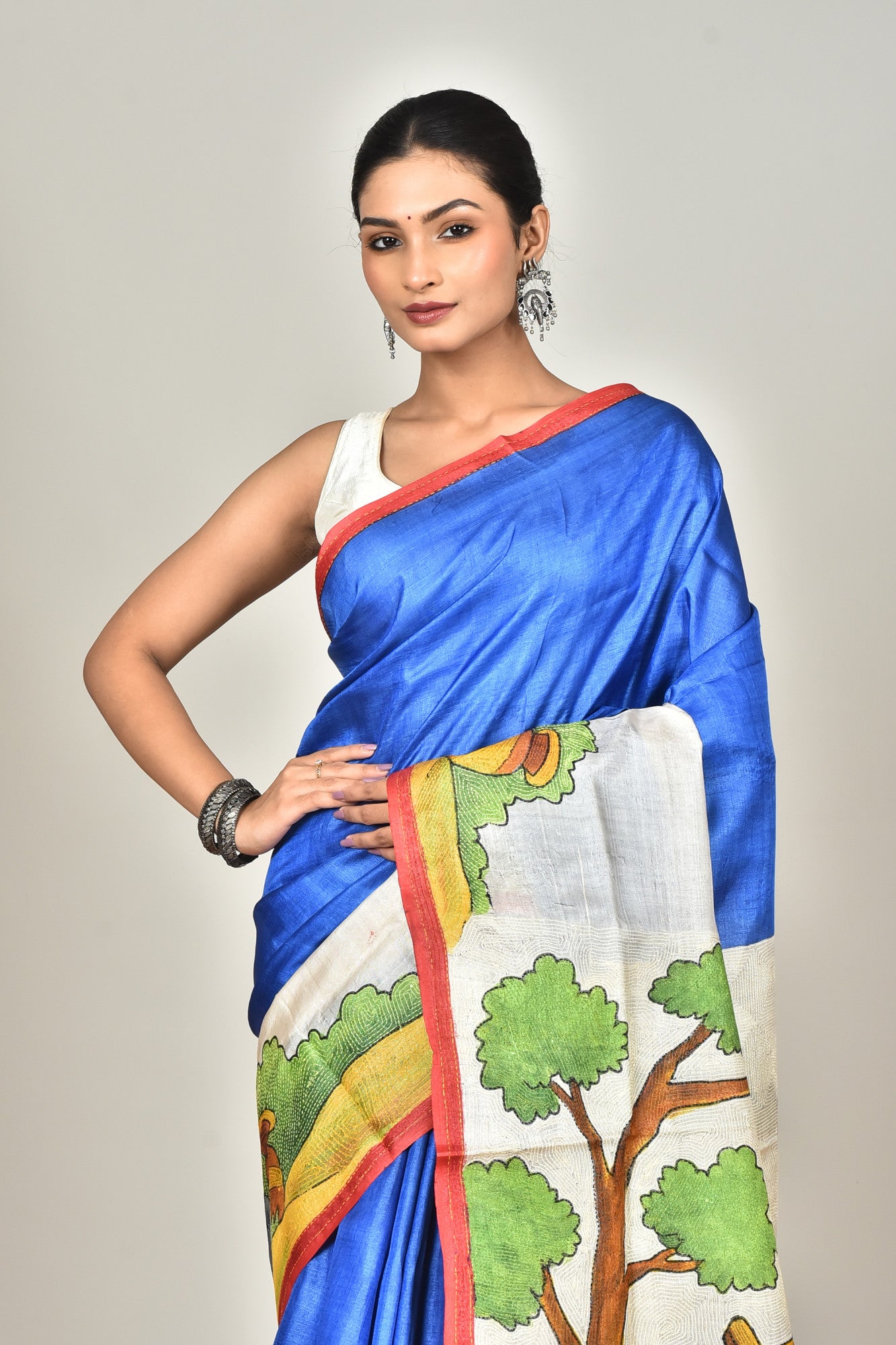 TUSSAR SILK HANDPRINT SAREE Thumbnail