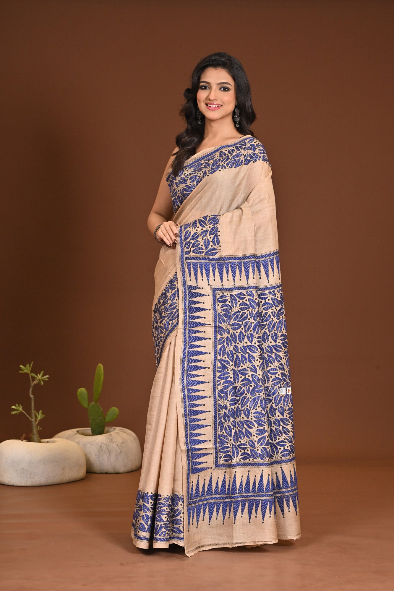 TUSSAR SILK KANTHA SAREE Thumbnail