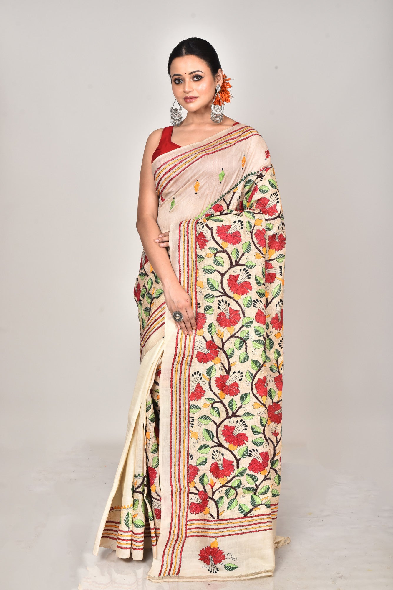TUSSAR SILK KANTHA SAREE Thumbnail