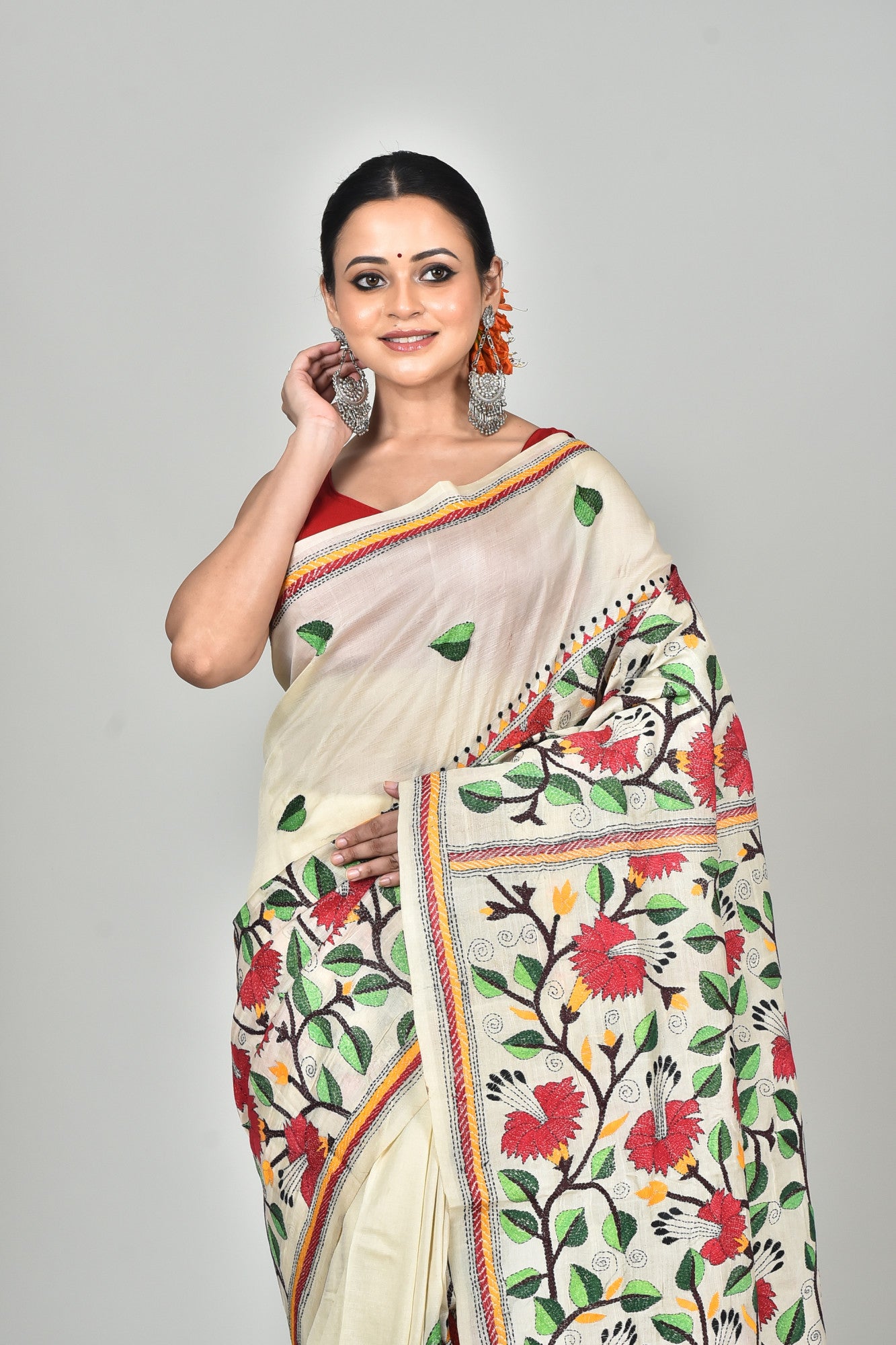 TUSSAR SILK KANTHA SAREE Thumbnail