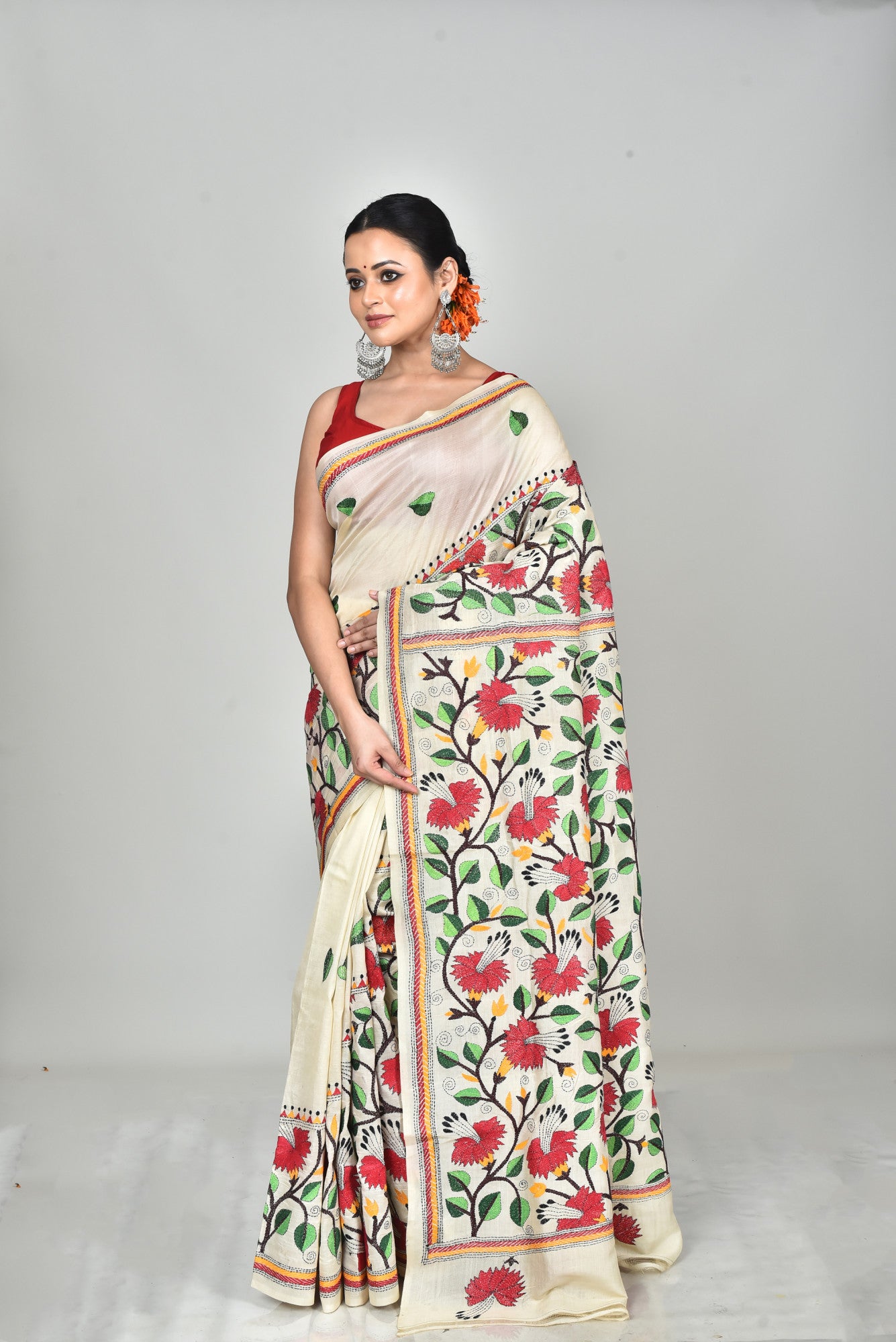 TUSSAR SILK KANTHA SAREE Thumbnail