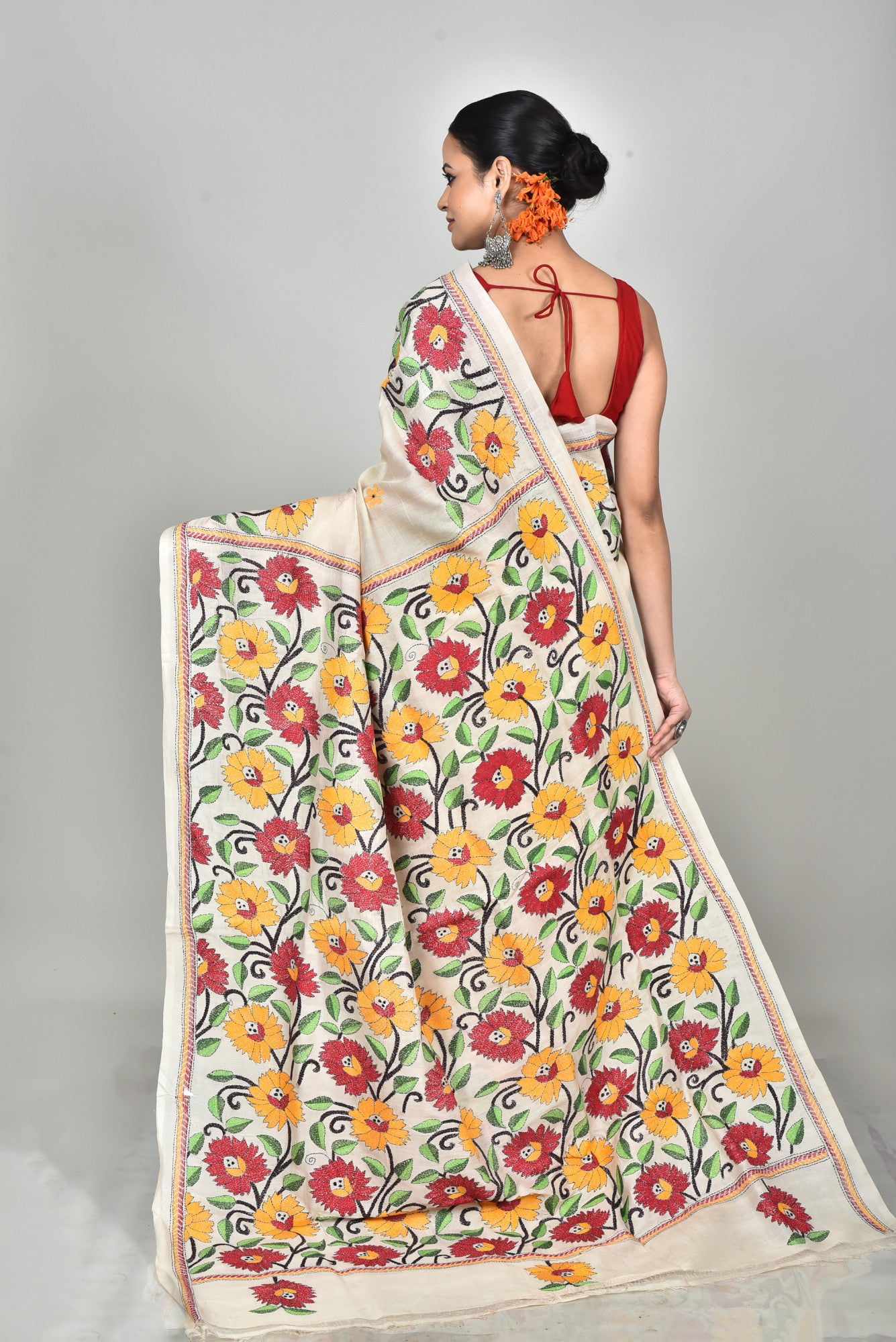 TUSSAR SILK KANTHA SAREE Thumbnail