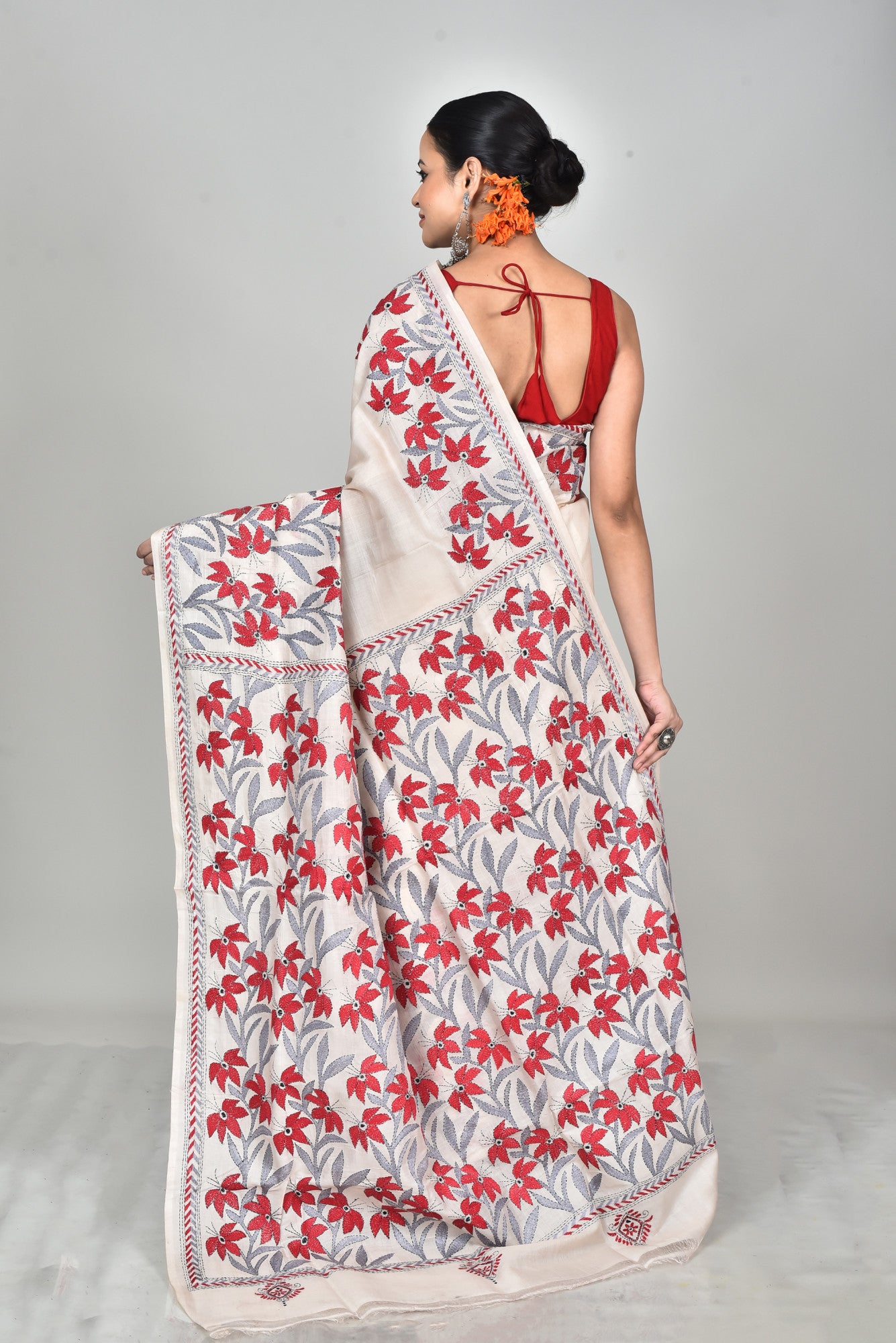 TOSSOR DYE BLOCK KANTHA SAREE Thumbnail