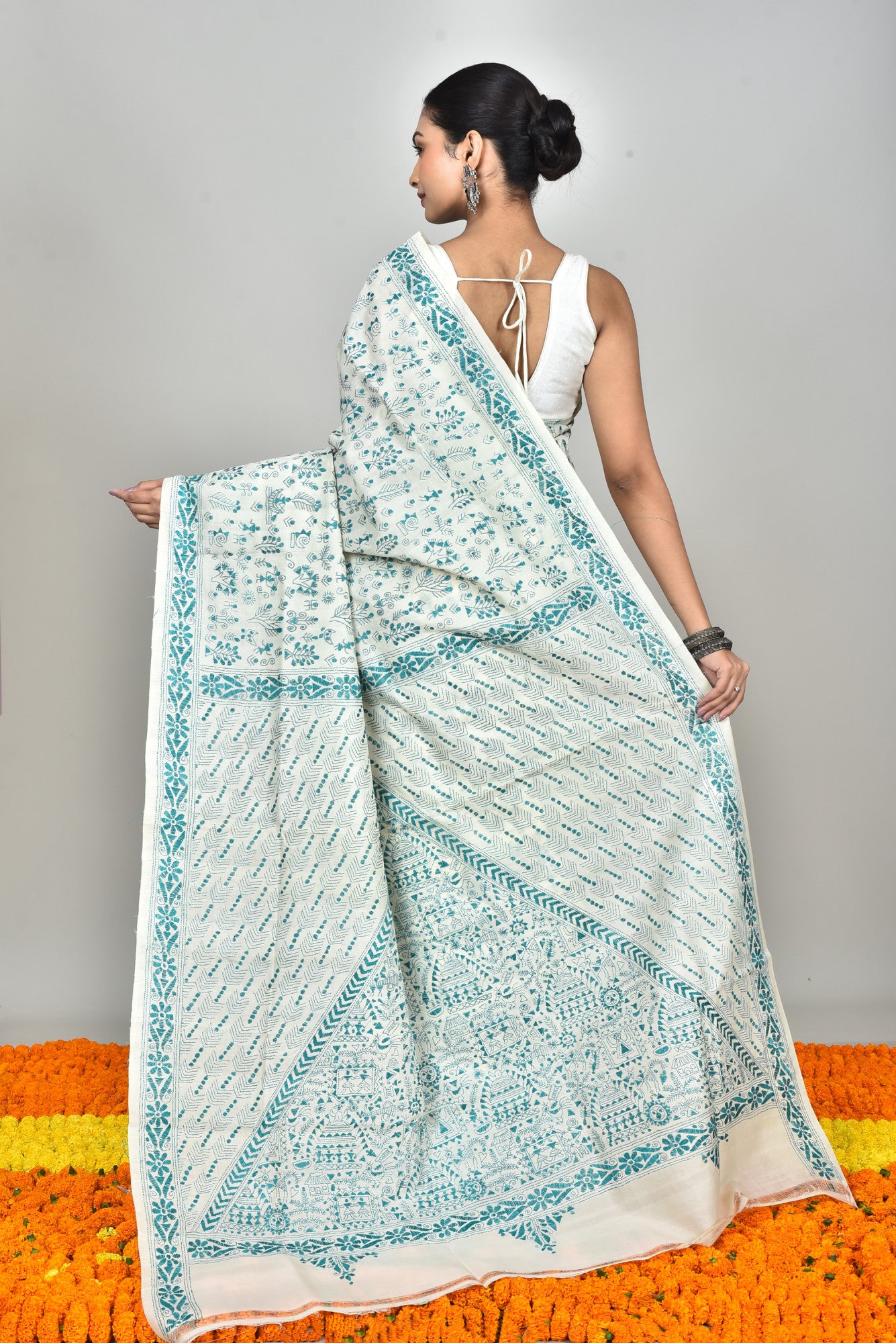 TUSSAR SILK KANTHA SAREE Thumbnail