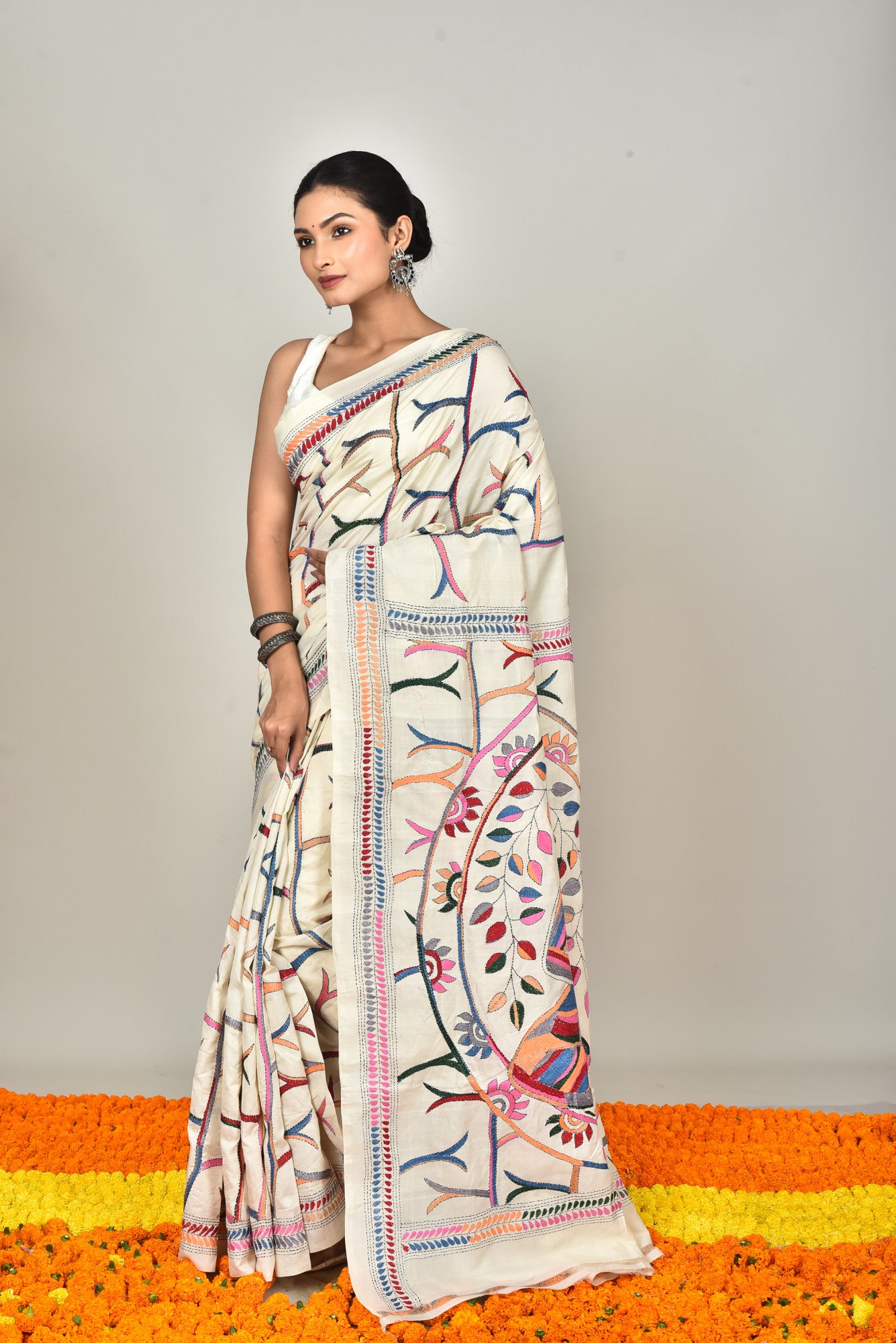 TUSSAR SILK KANTHA SAREE Thumbnail