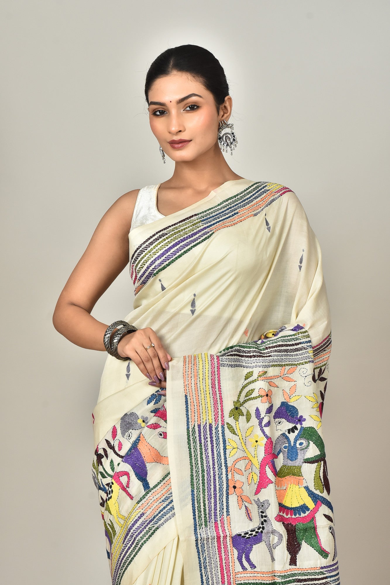 TUSSAR SILK KANTHA SAREE Thumbnail