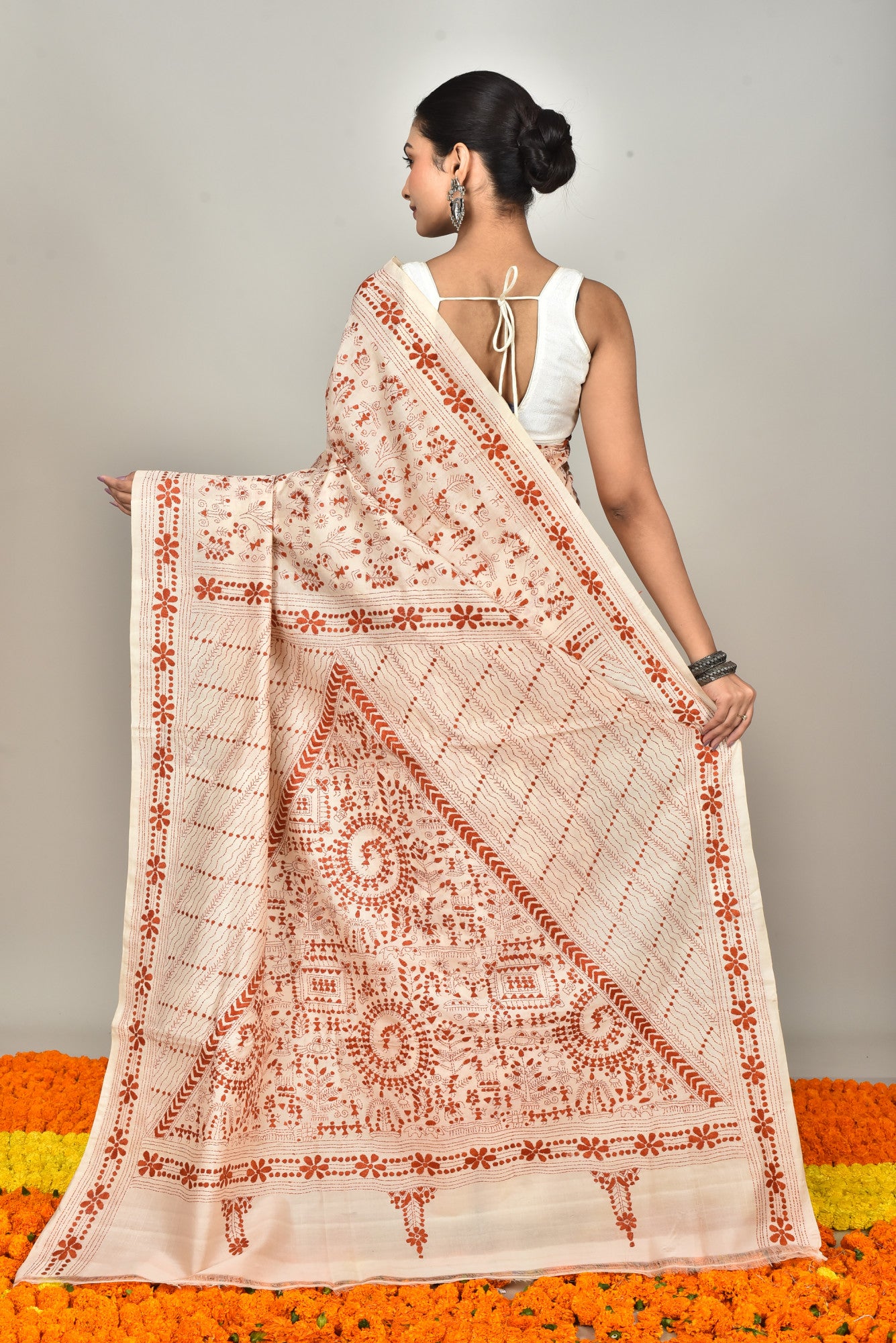 TUSSAR SILK KANTHA SAREE Thumbnail