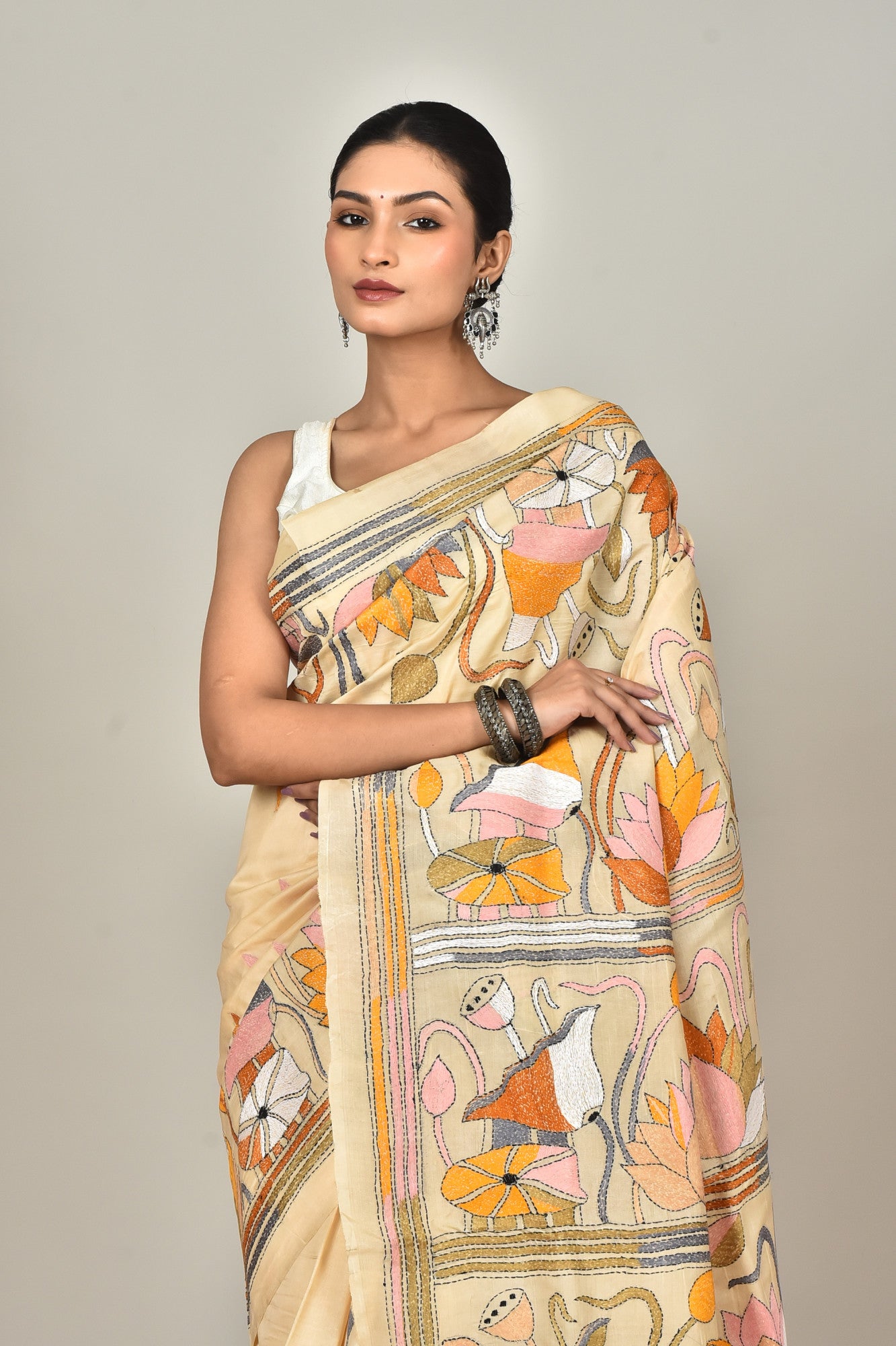 TUSSAR SILK KANTHA SAREE Thumbnail