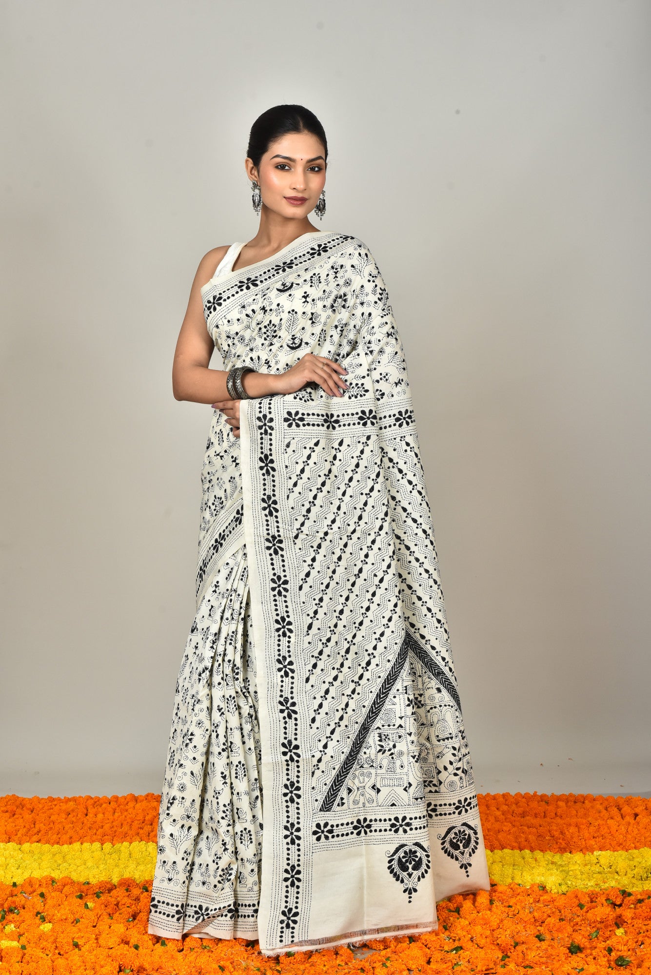 TUSSAR SILK KANTHA SAREE Thumbnail