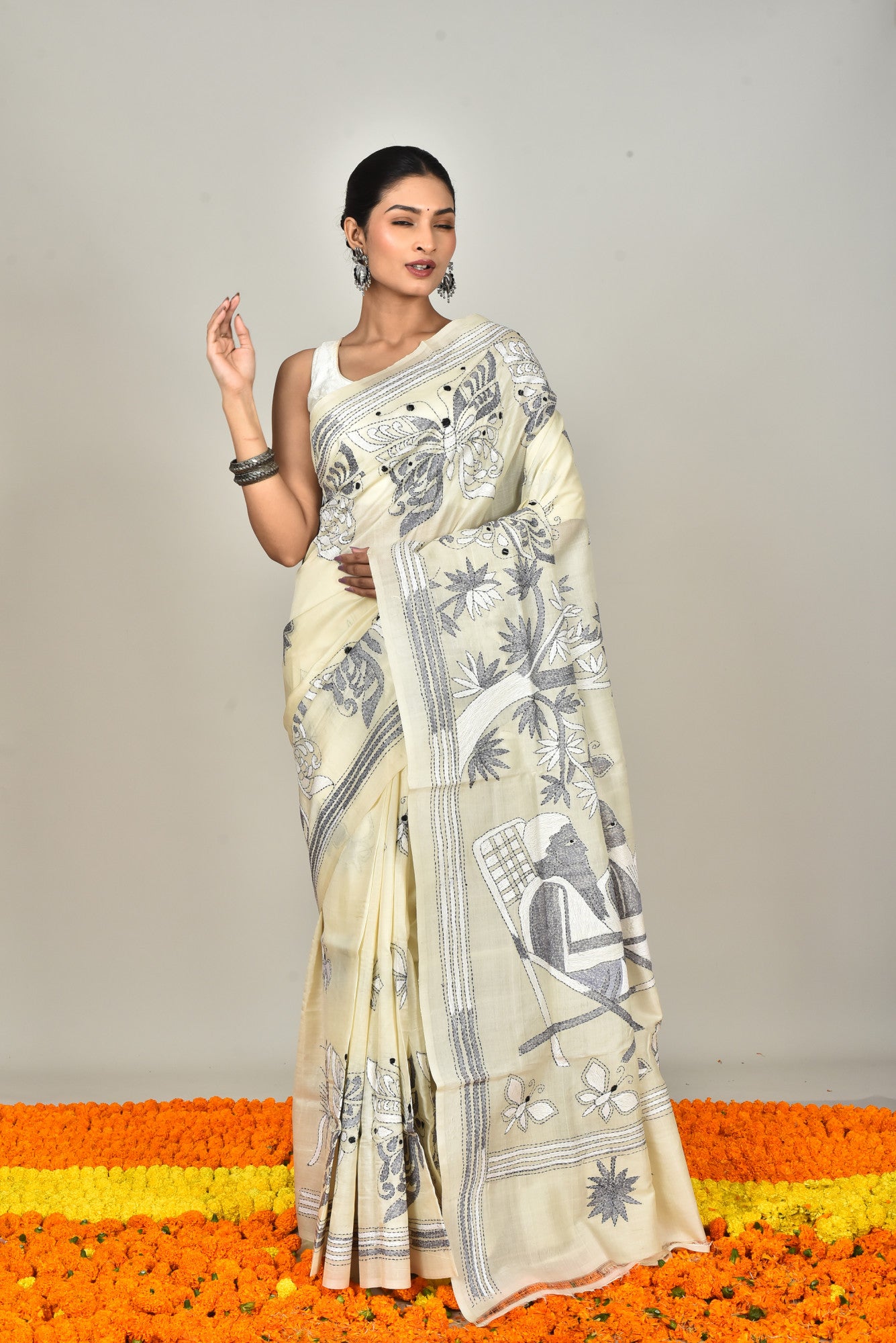 TUSSAR SILK KANTHA SAREE Thumbnail