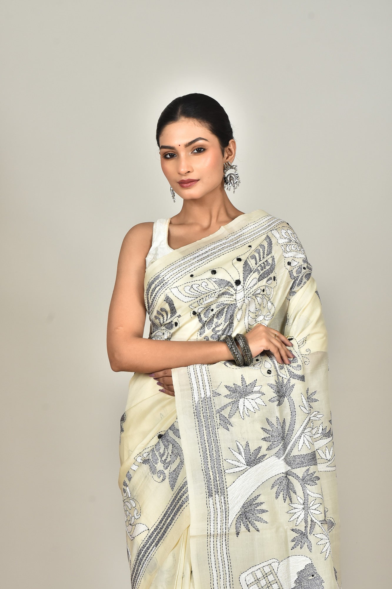 TUSSAR SILK KANTHA SAREE Thumbnail